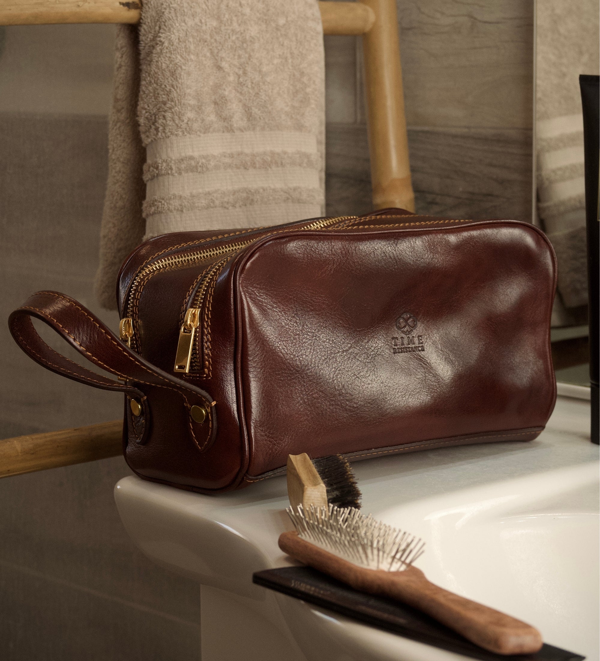 Sminkväska i läder necessär – All the Kings Men