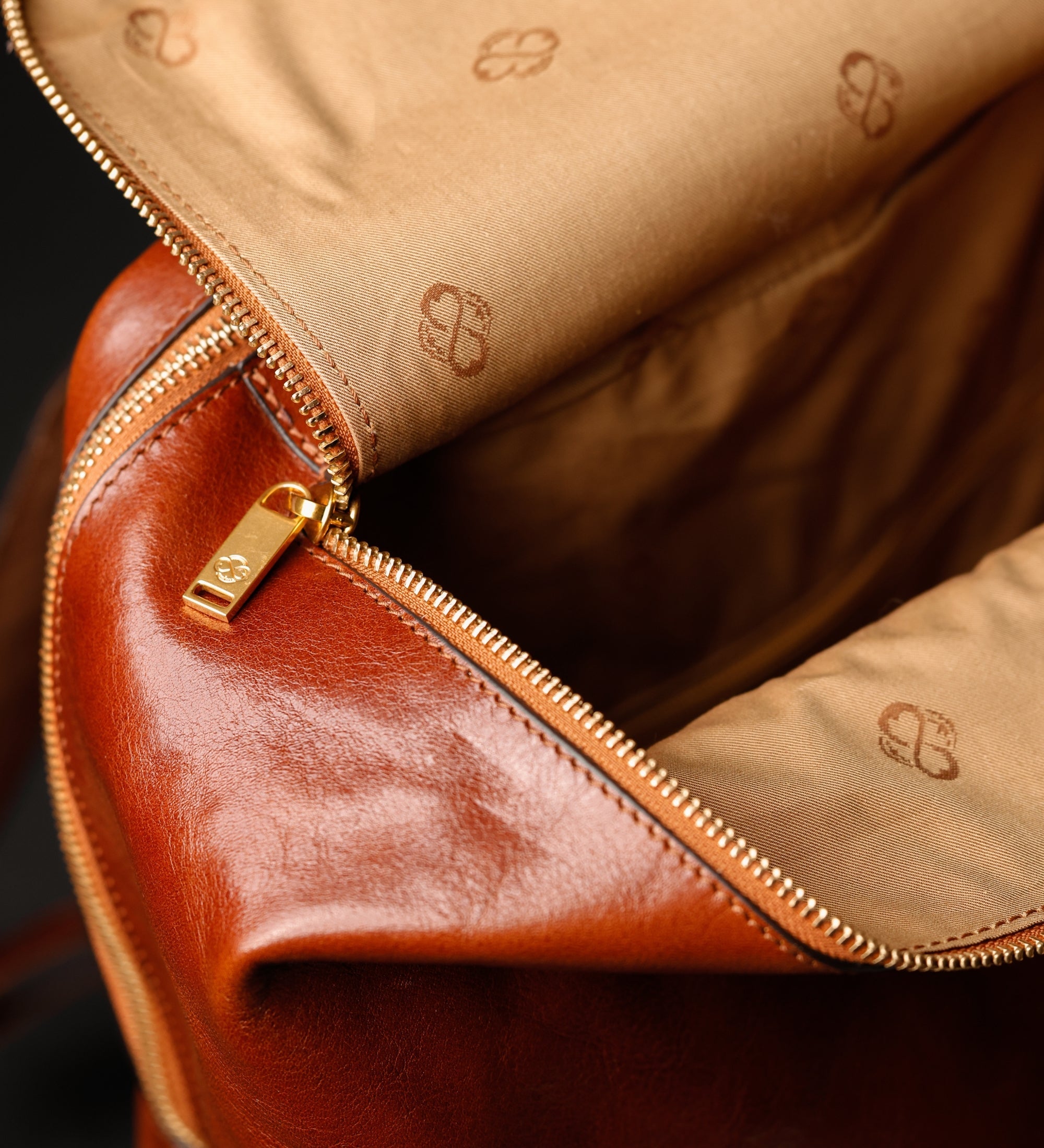 Ryggsäck i läder– A Blend in the River