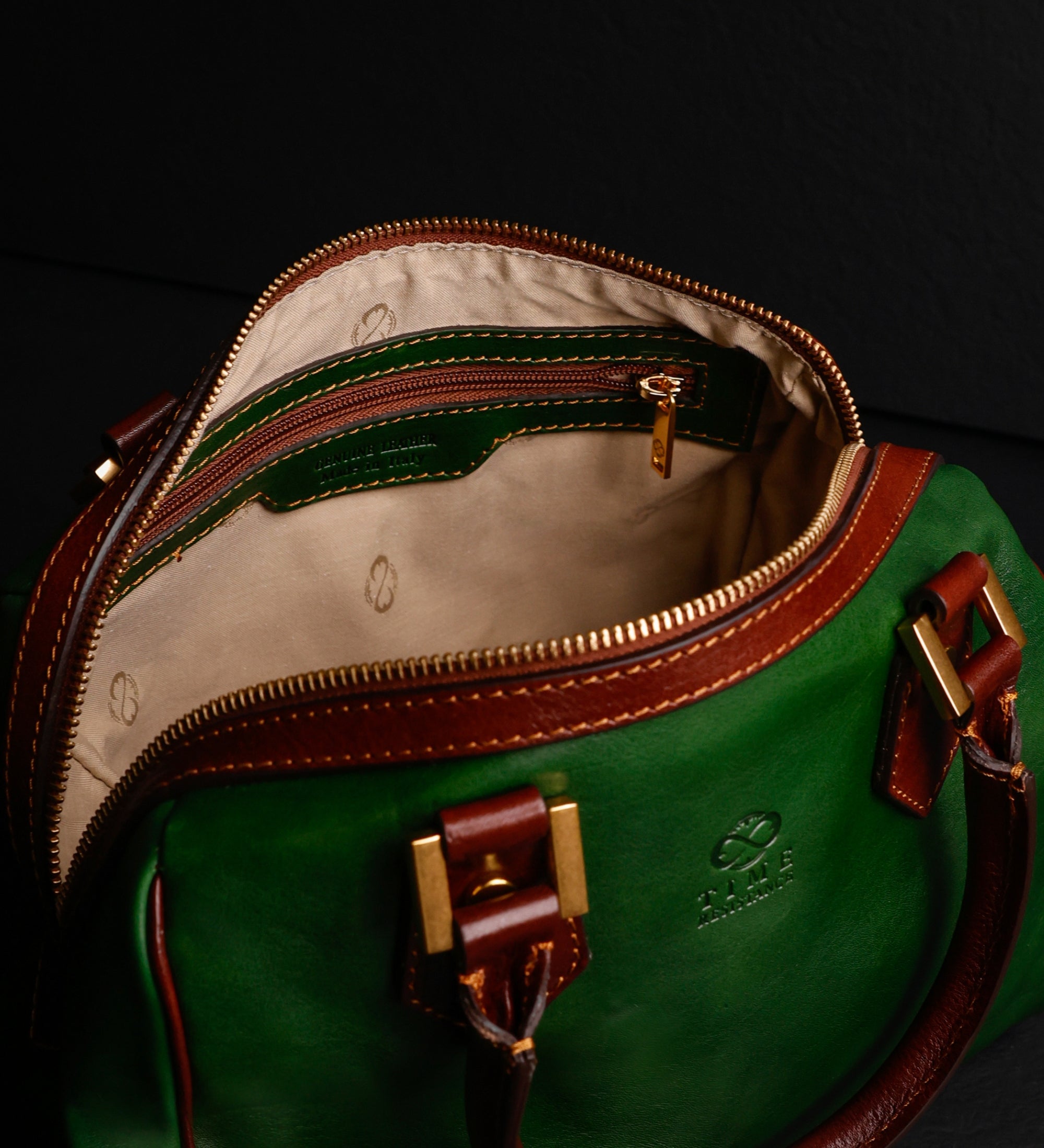 Barrelbag i läder handväska i läder för dam – Little Dorrit