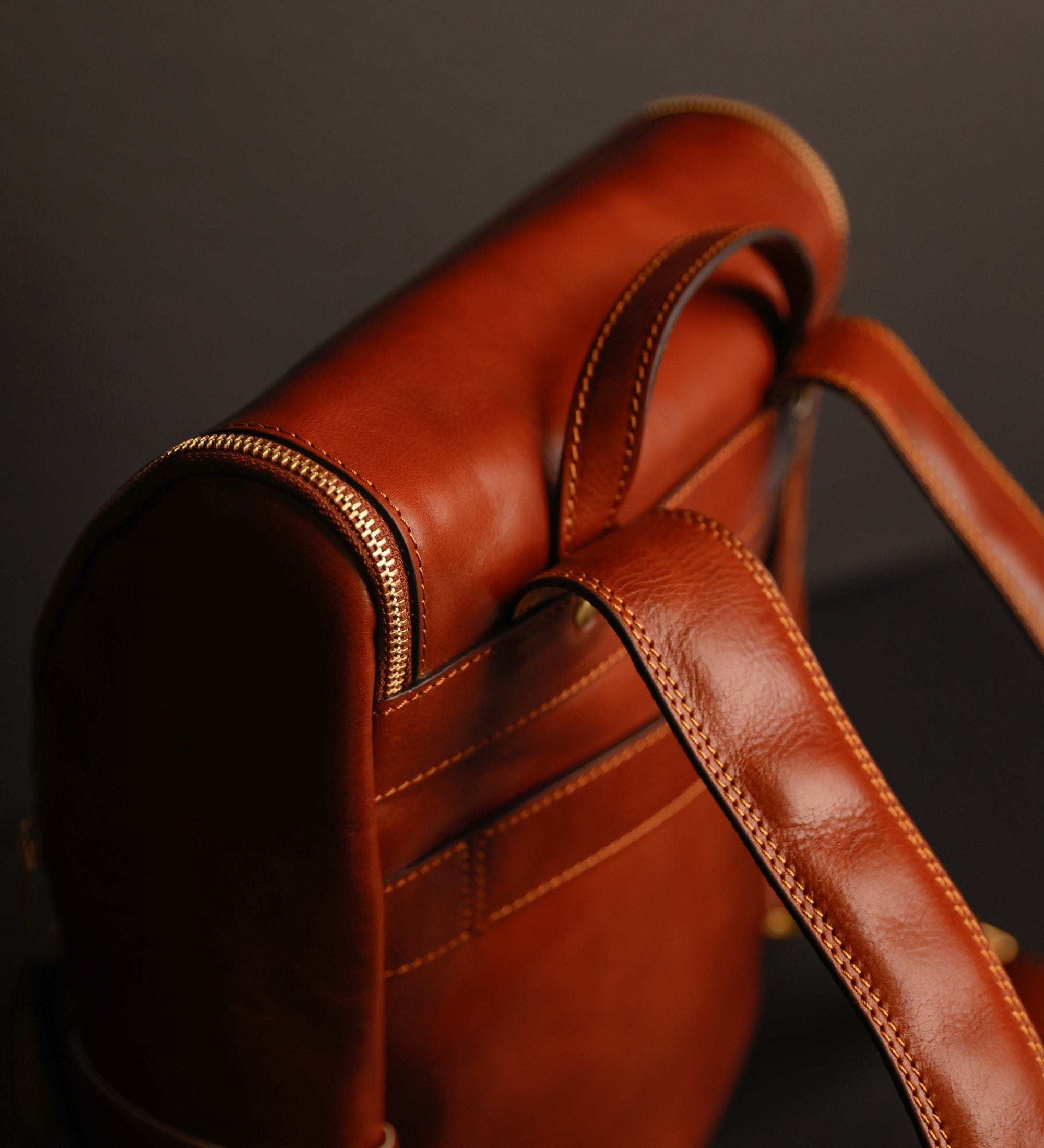 Stor ryggsäck i läder för dam – The Odyssey