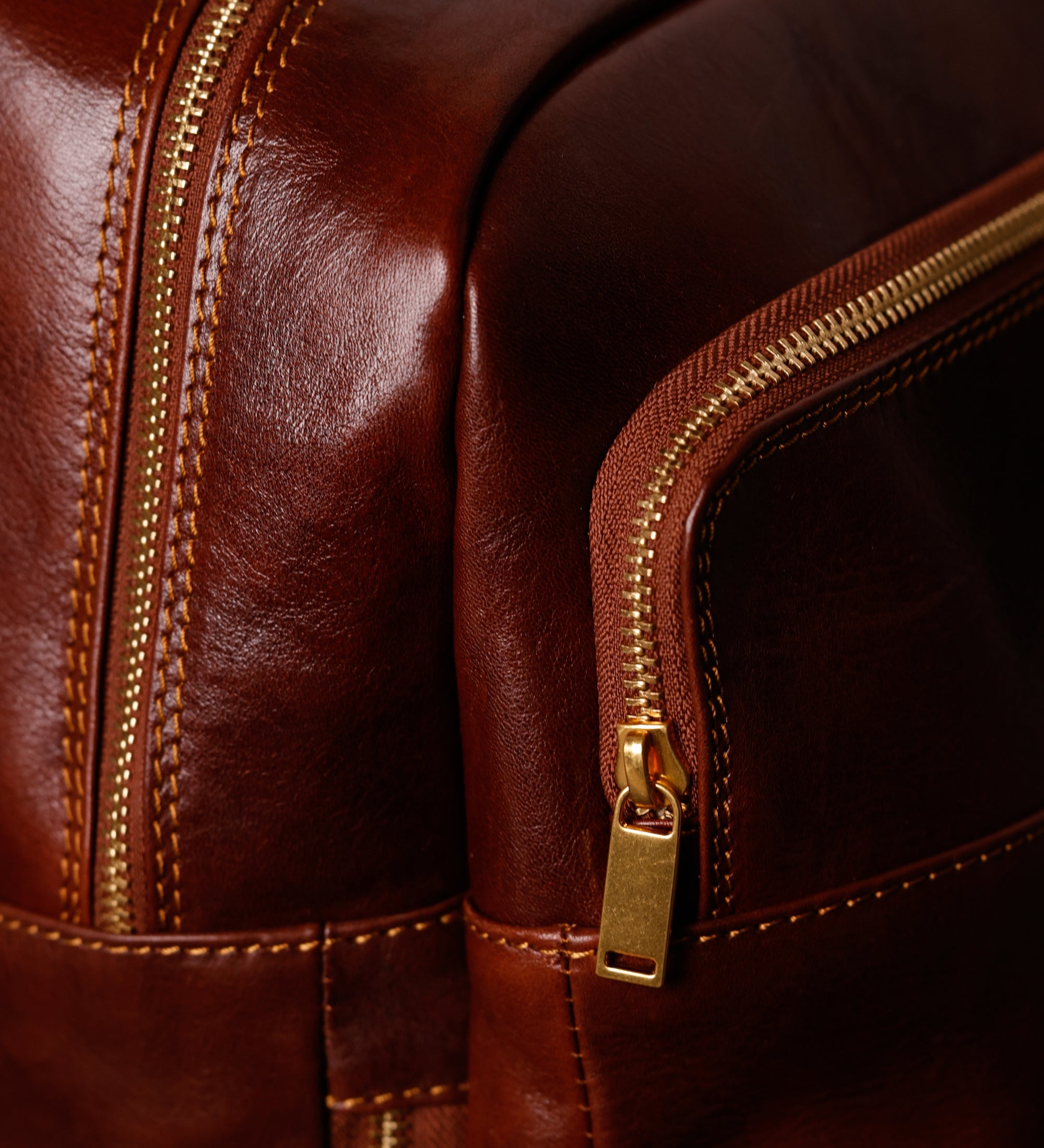 Reseryggsäck i läder för dam – L.A. Konfidentiellt (L.A. Confidential)