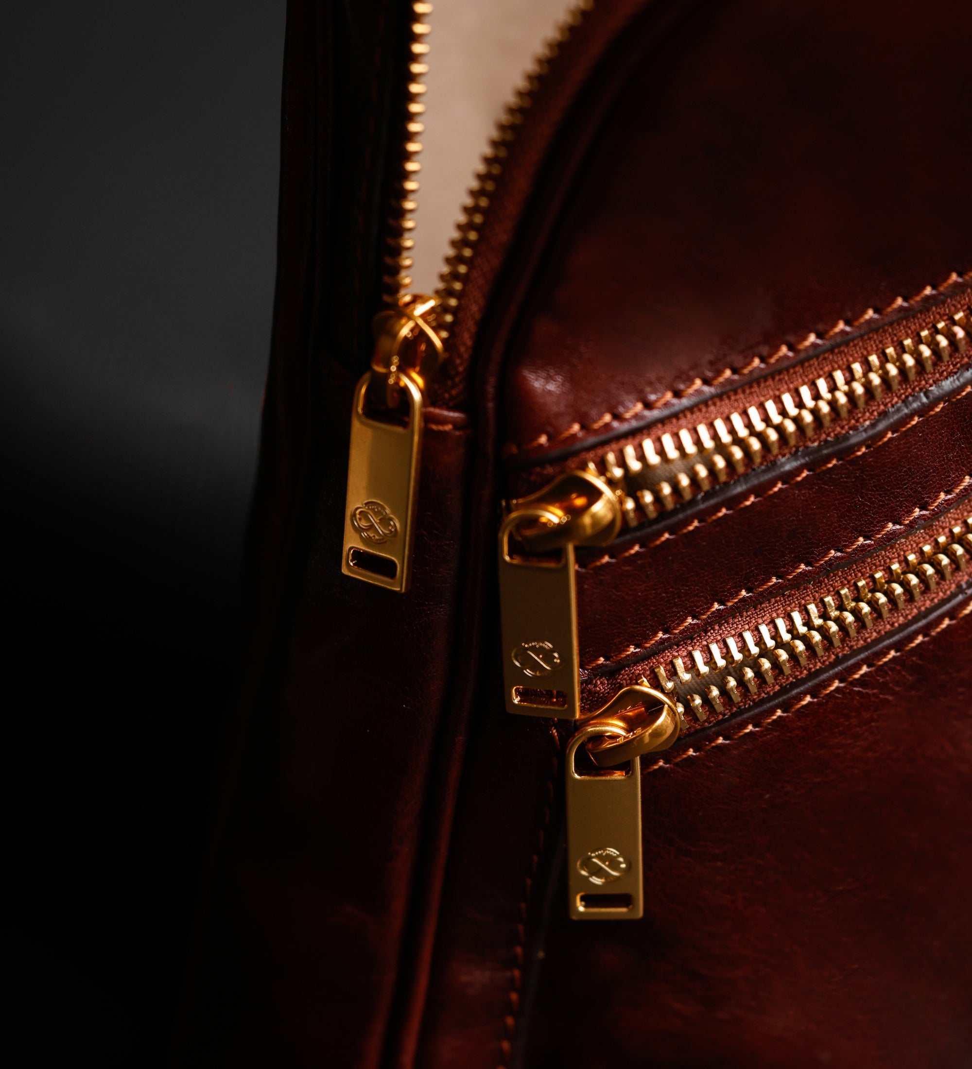 Slingväska i läder – Catch-22