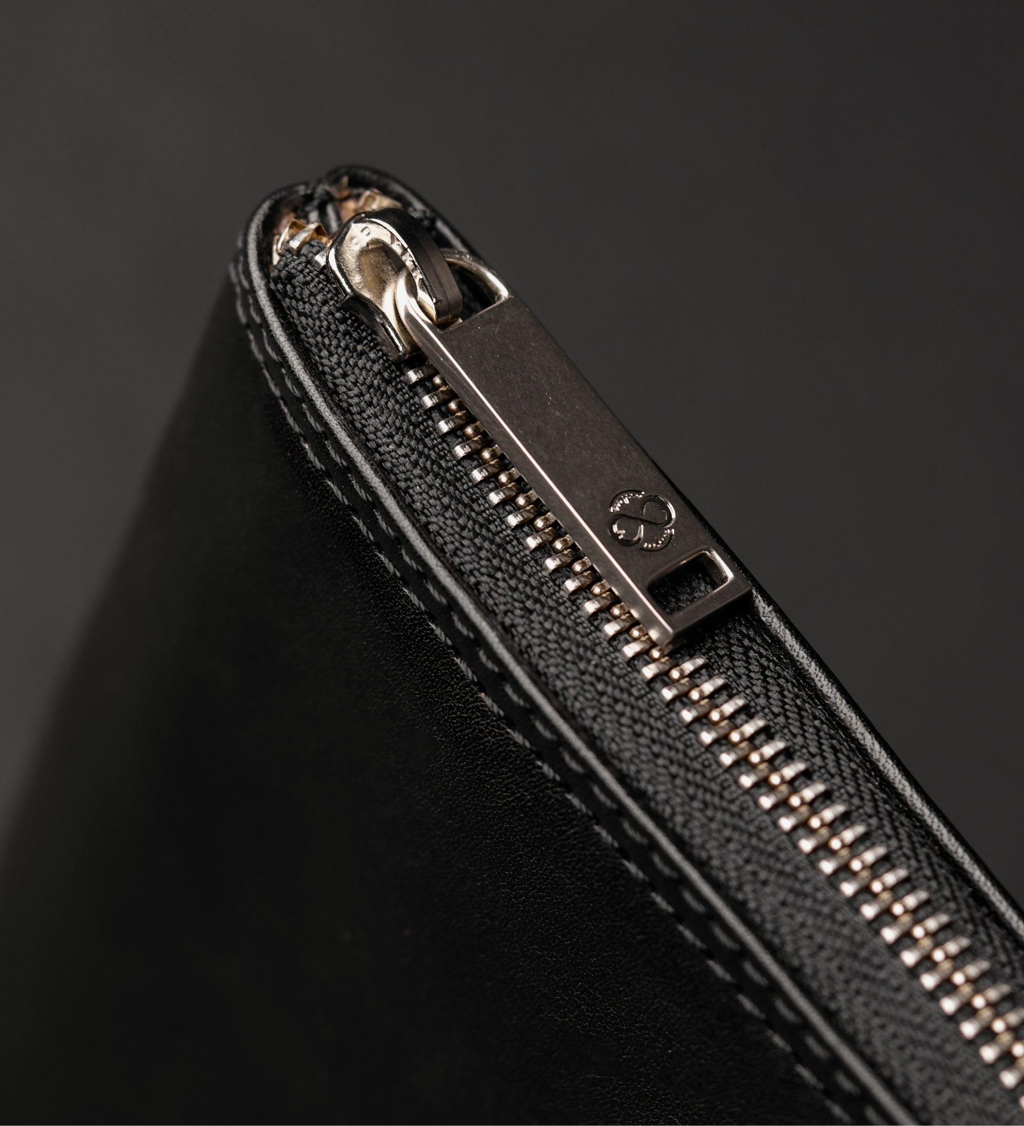 Stor clutchväska i läder för herr – The Brothers Karamazov