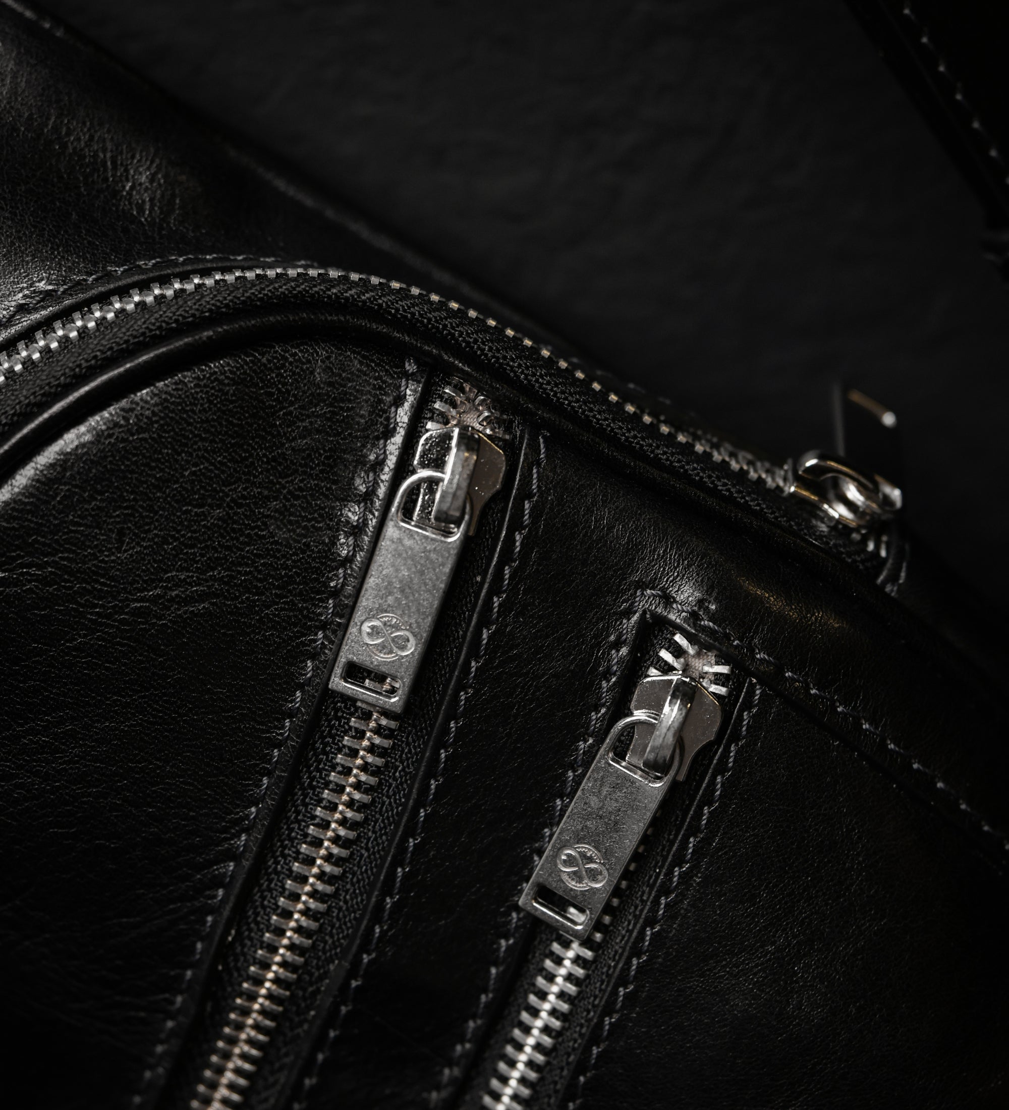 Slingväska i läder – Catch-22