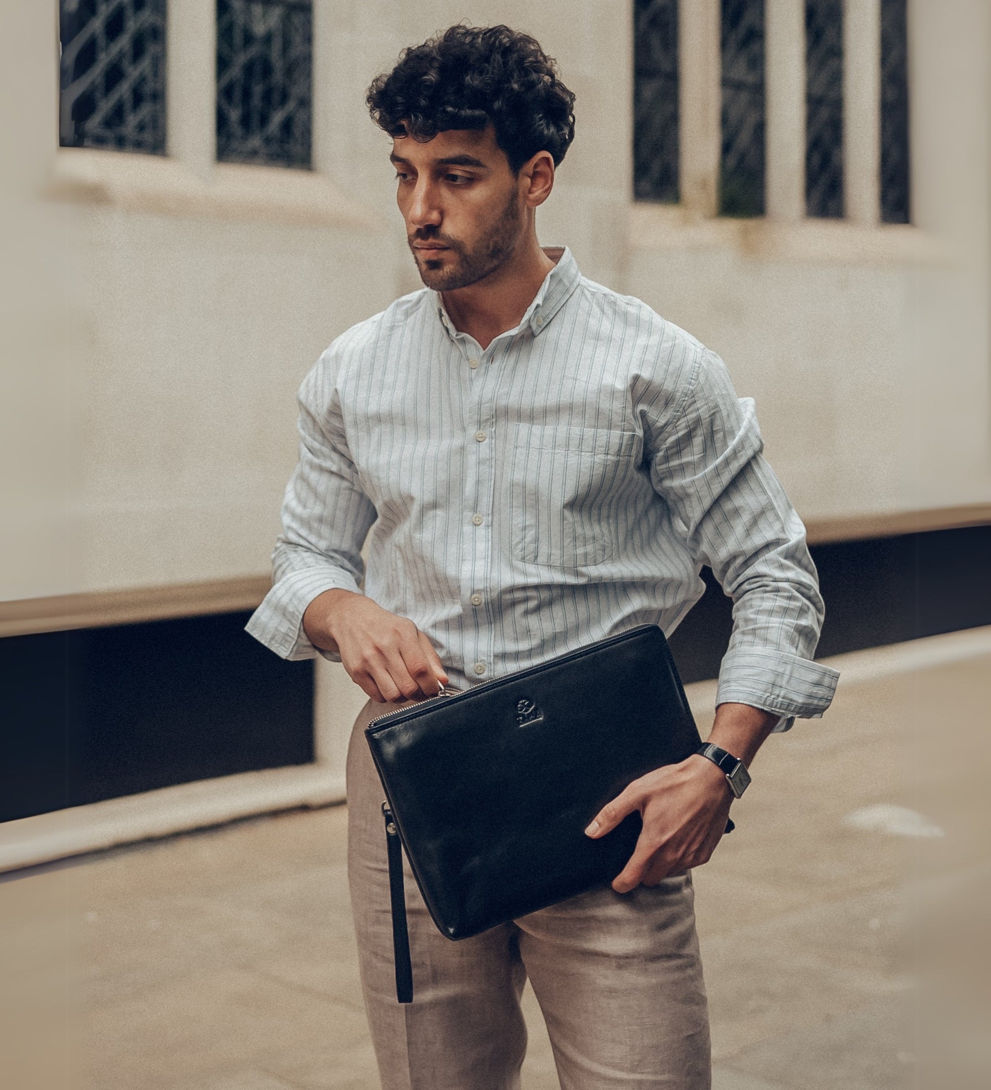 Stor clutchväska i läder för herr – The Brothers Karamazov