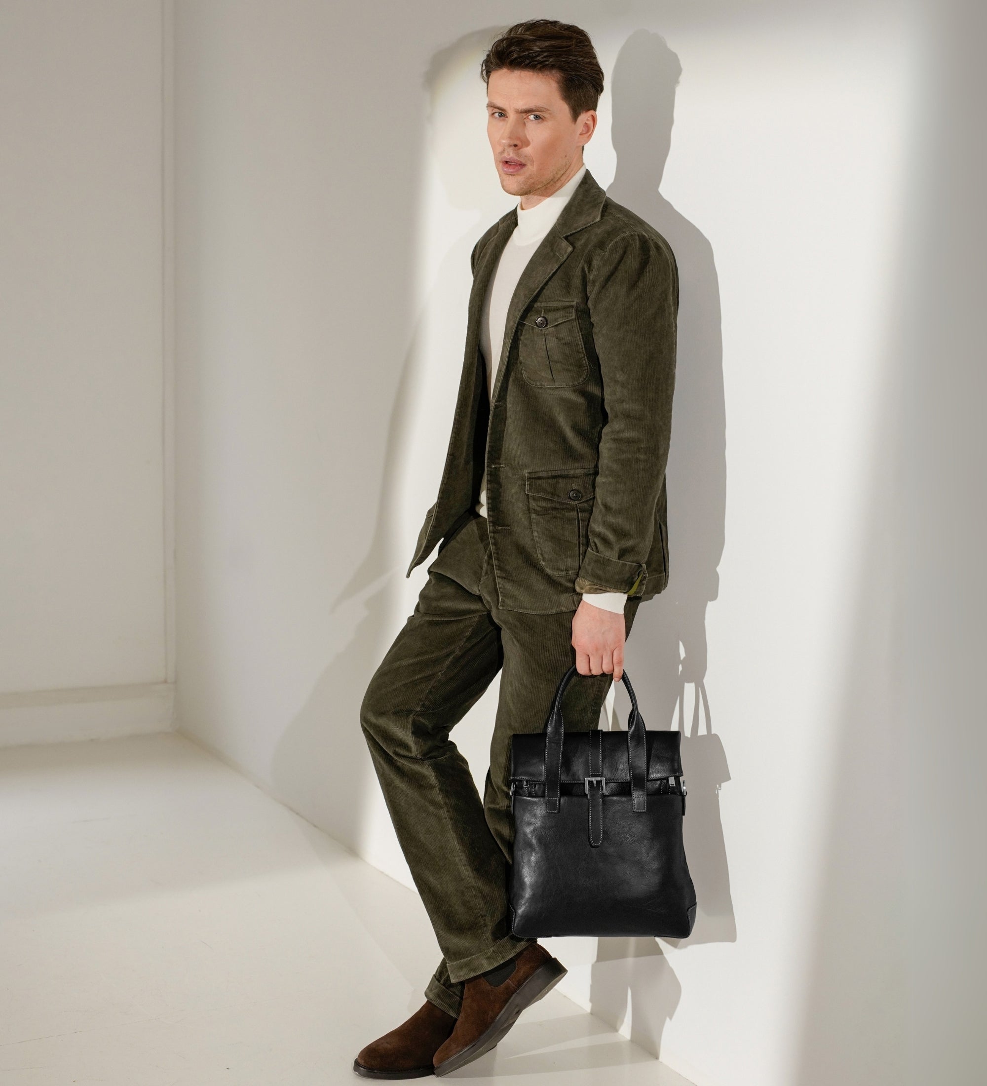 Omvandlingsbar ryggsäck i läder – The Awakening