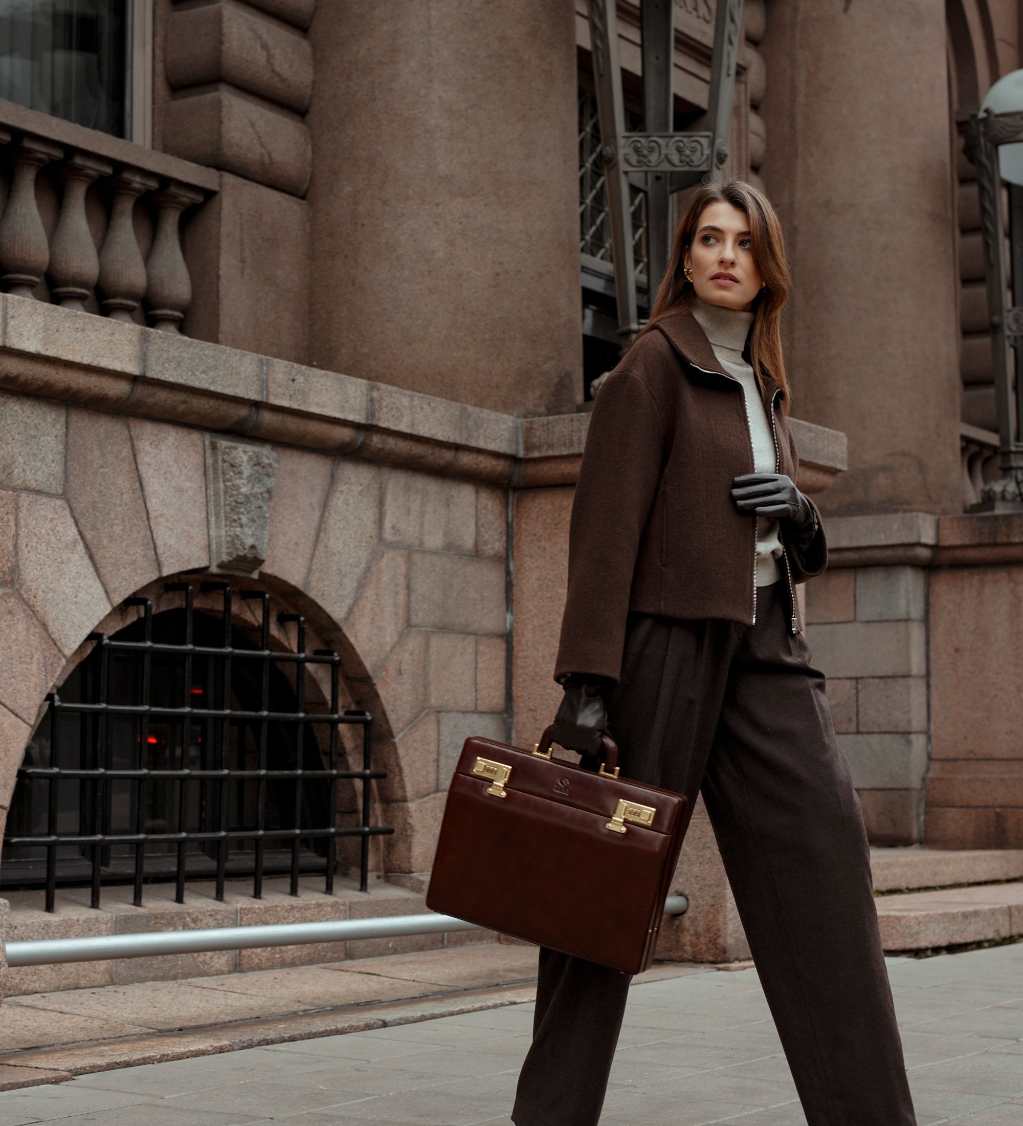 Attachéväska portfölj i läder för dam – Vendetta