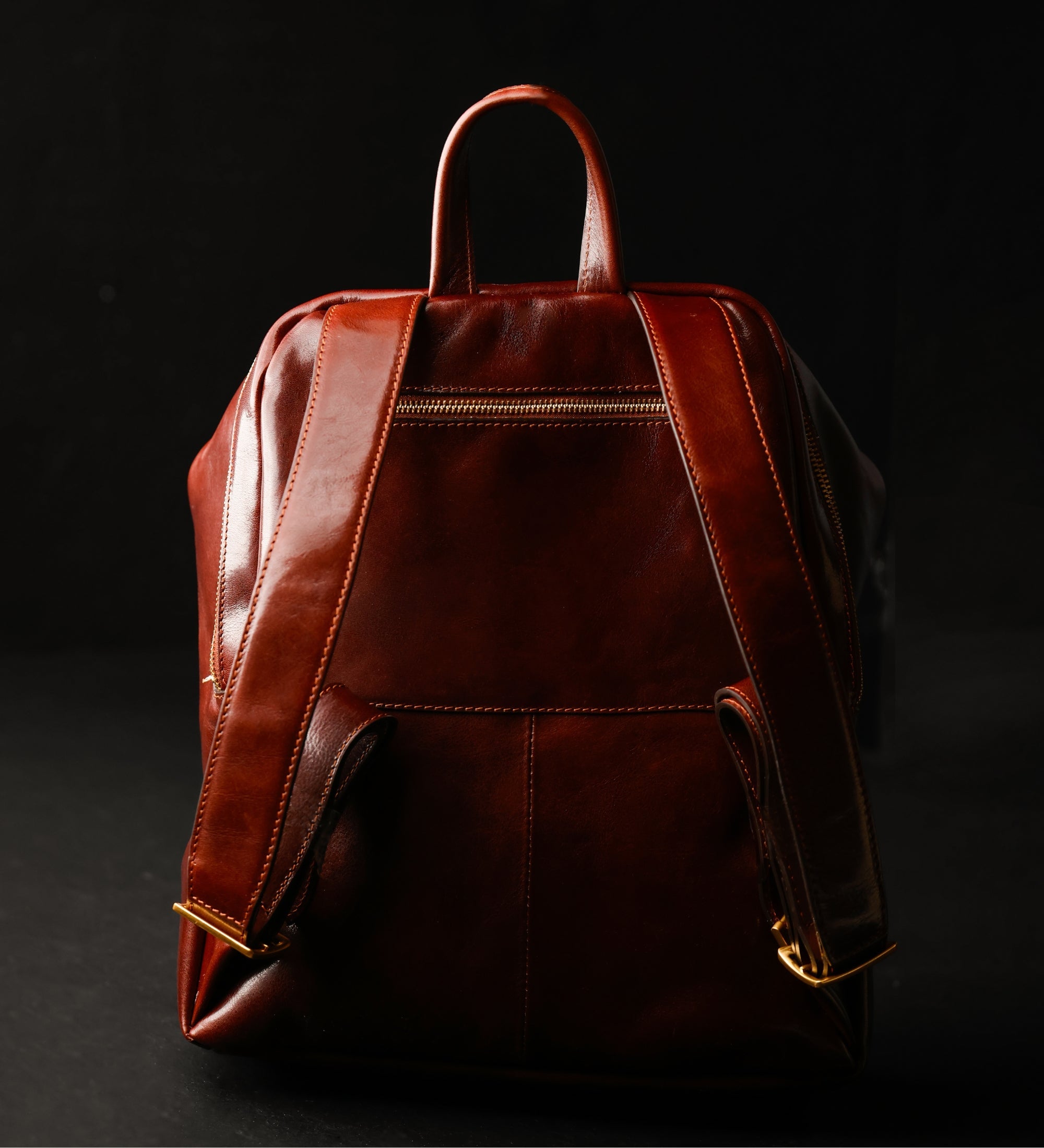 Ryggsäck i läder– A Blend in the River