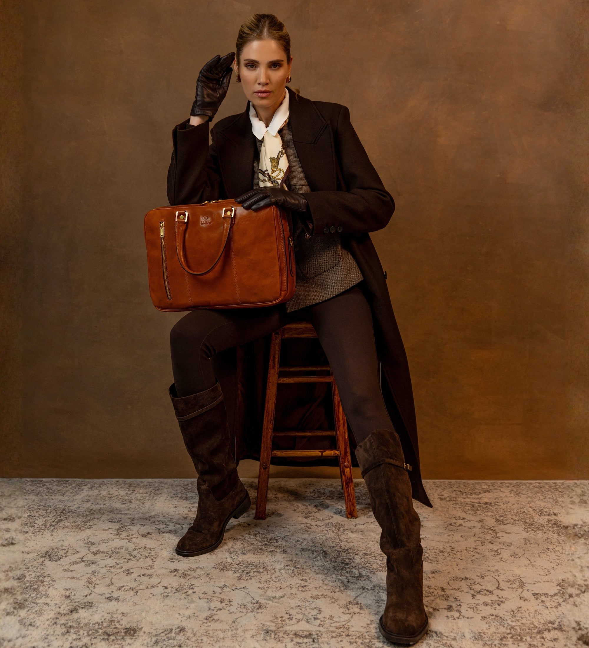 Omvandlingsbar portfölj ryggsäck i läder för dam – A Farewell to Arms