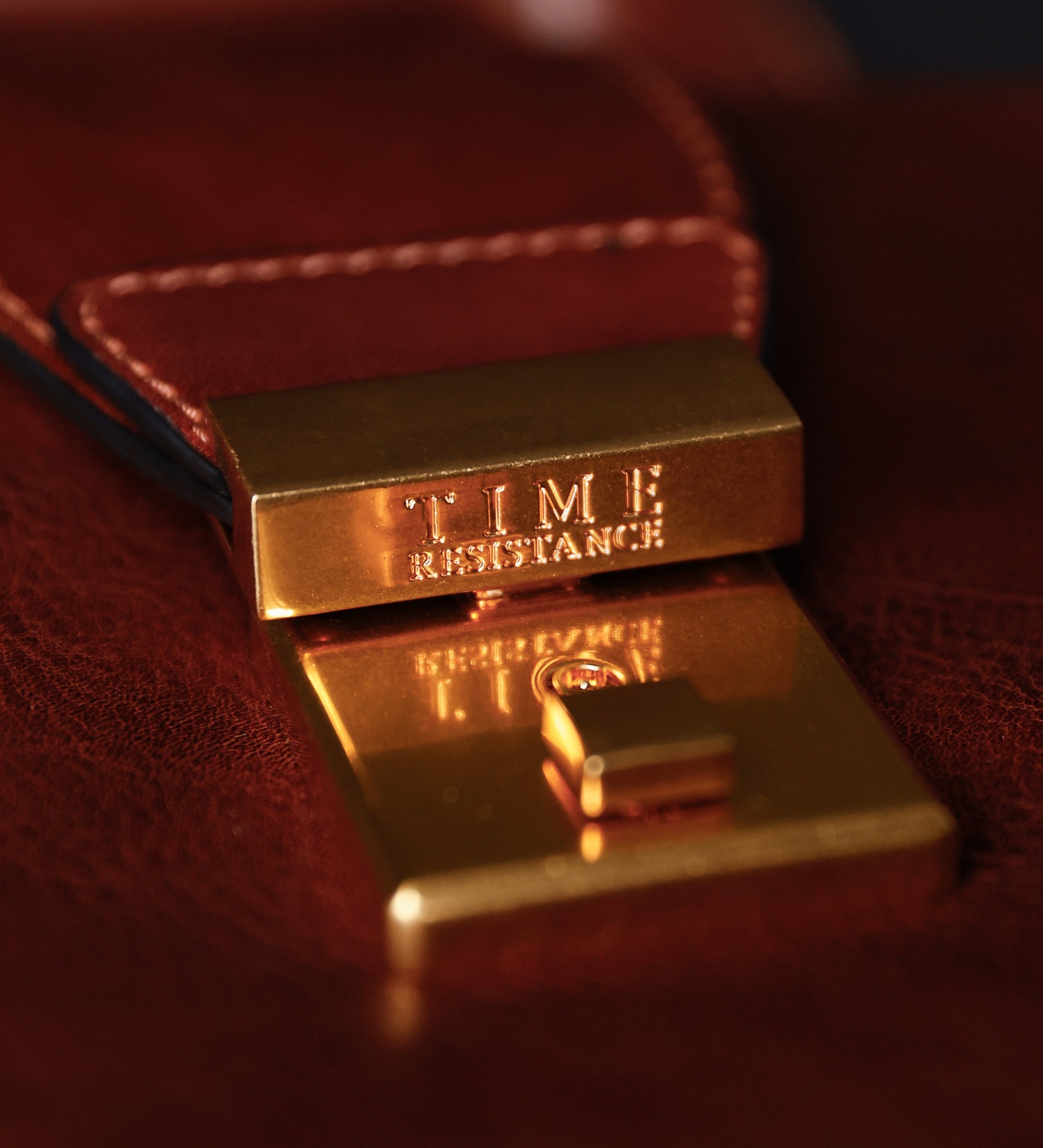 Ryggsäck i läder – A Brief Story of Time