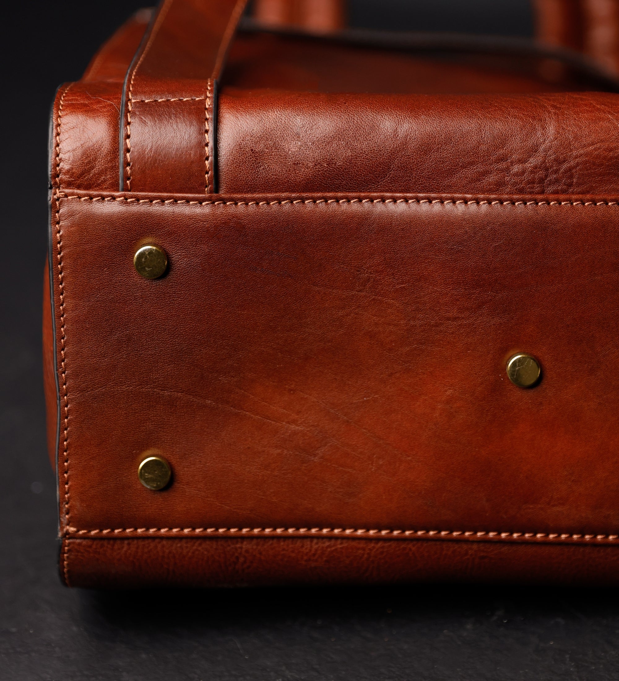 Ryggsäck i läder – A Brief Story of Time