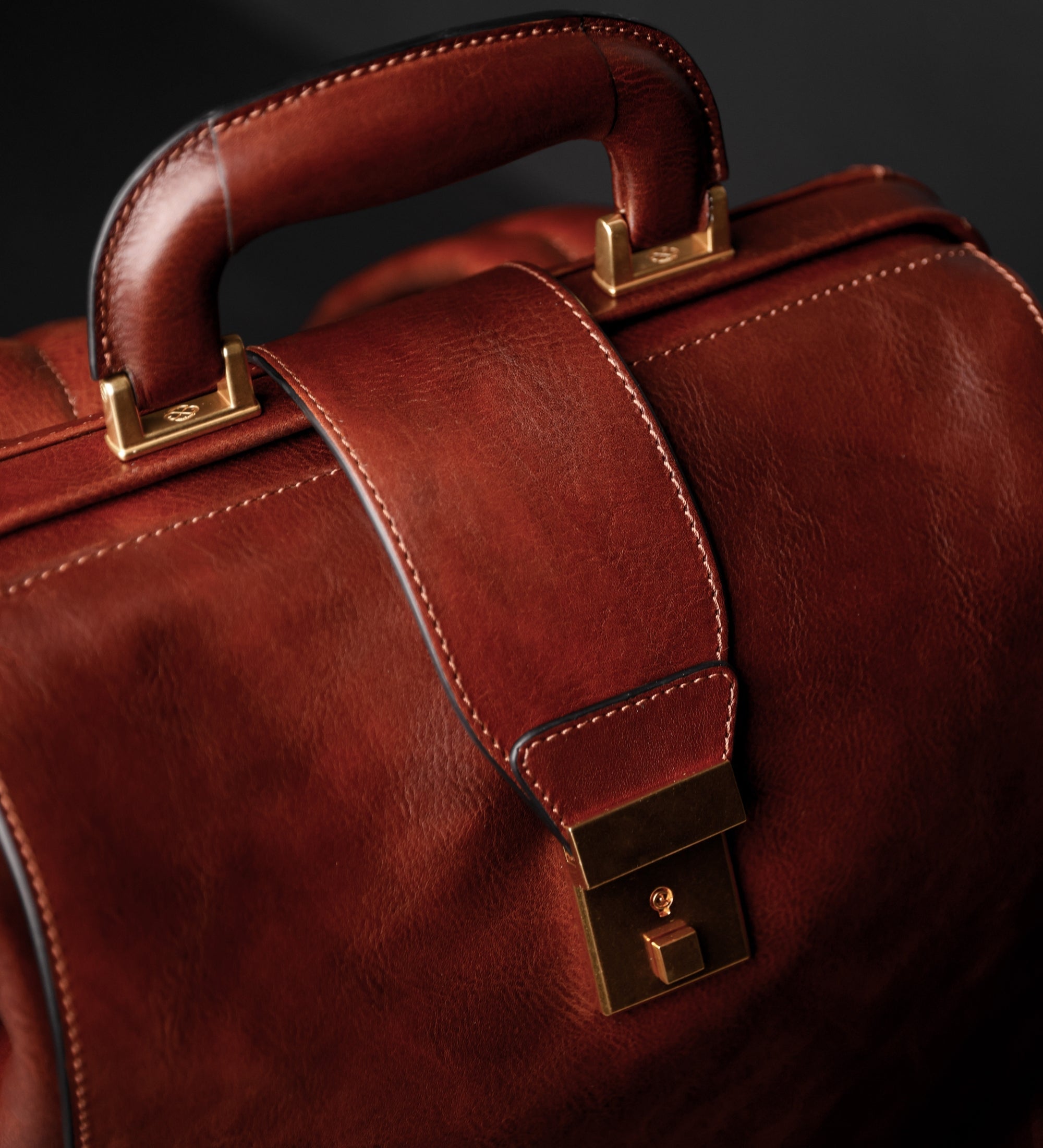 Ryggsäck i läder – A Brief Story of Time