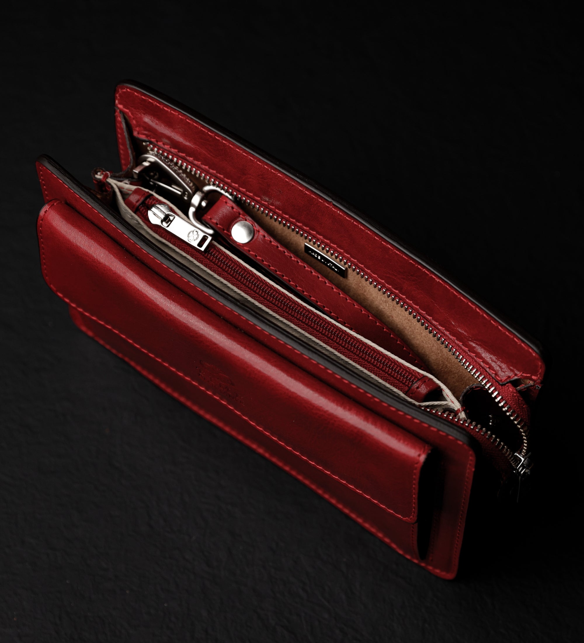 Clutchväska i läder – Decameron