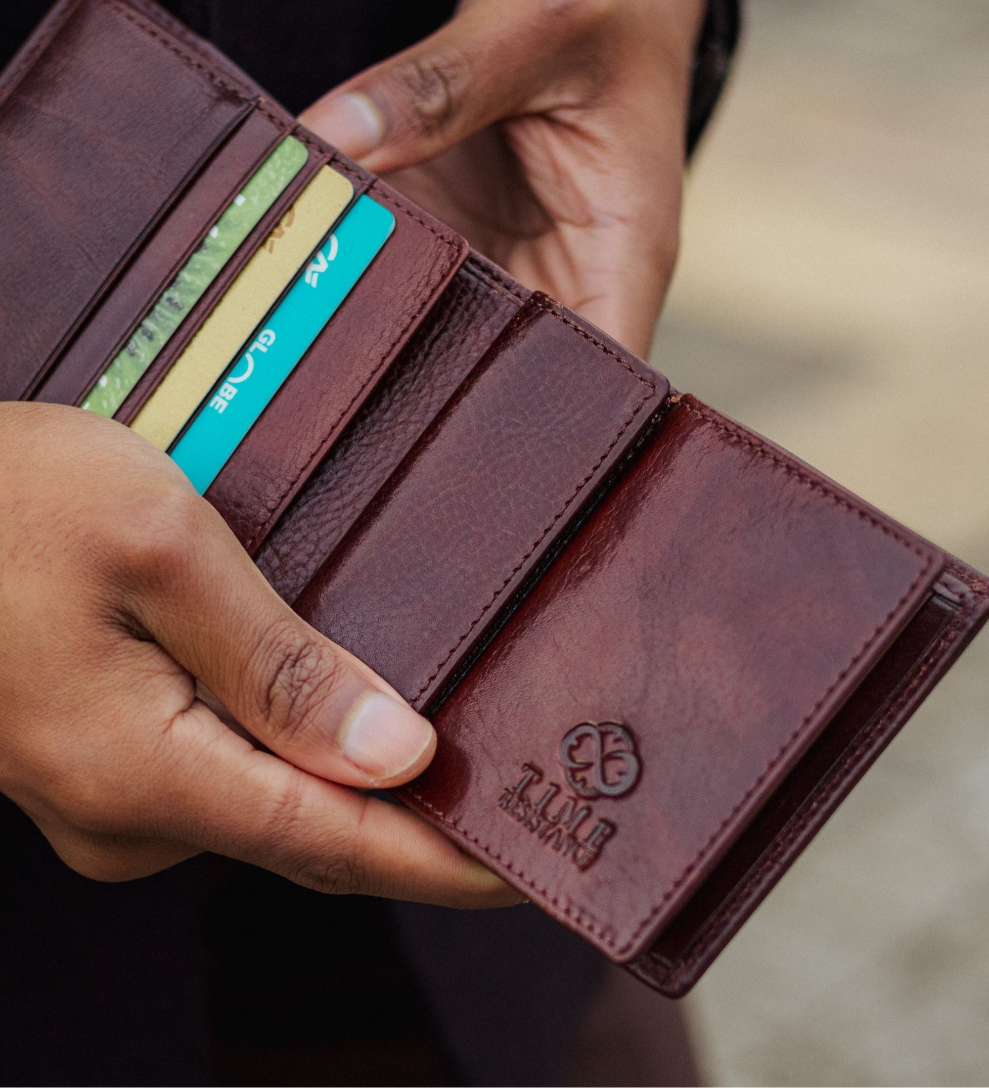 Dubbelvikt plånbok i läder – Daniel