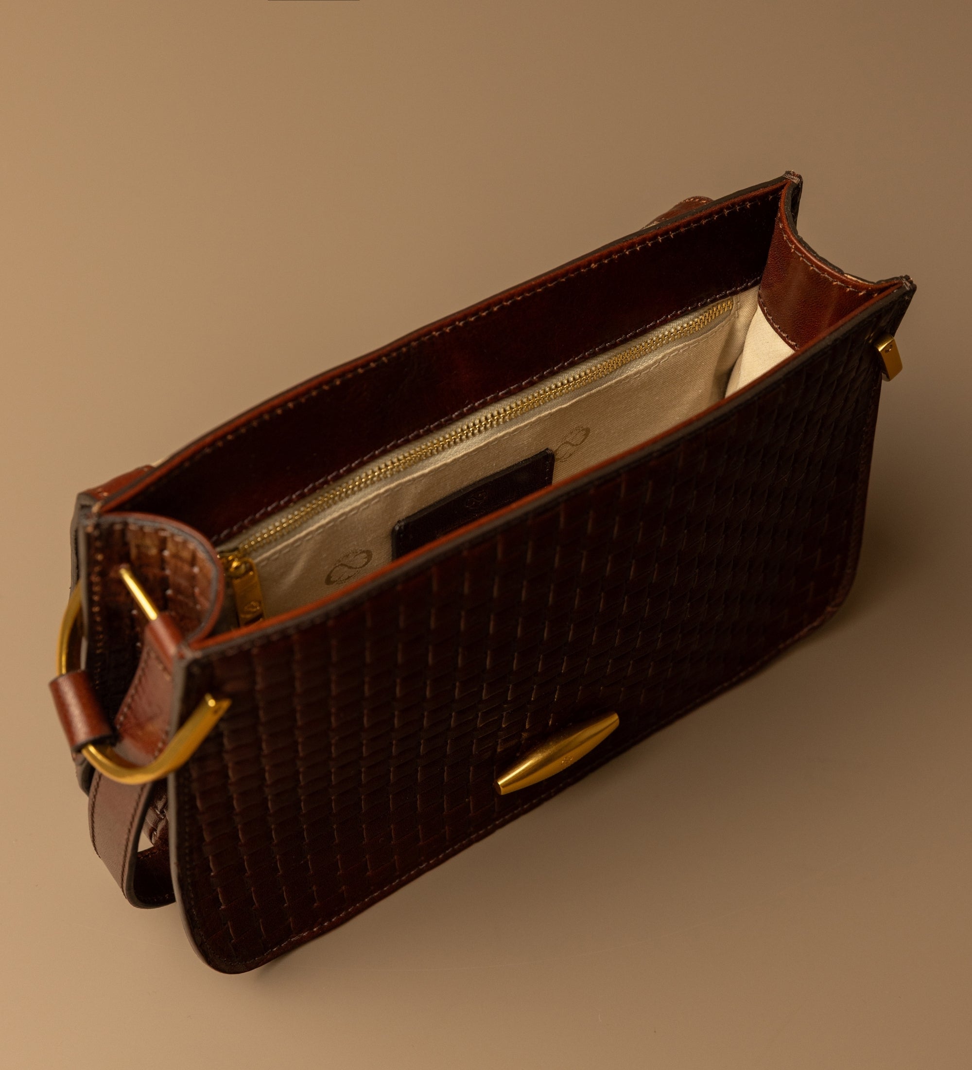 Läderväska med lock för dam - Possession