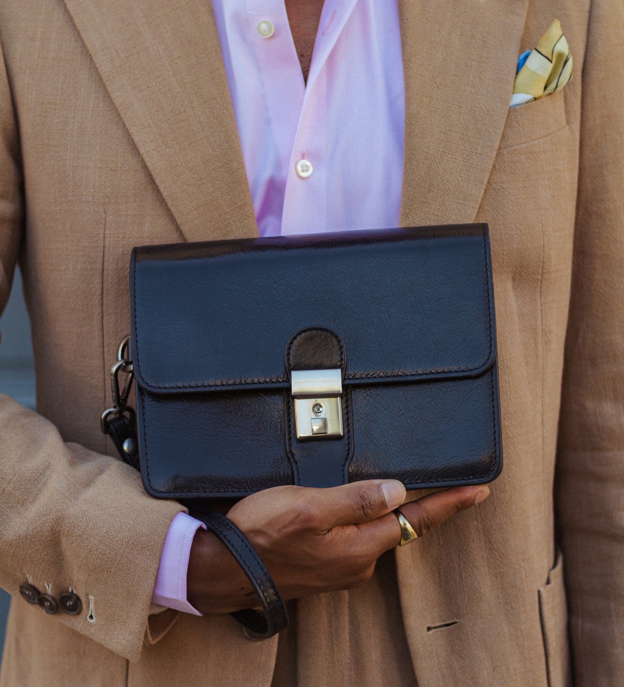 Clutchväska i läder– The Maltese Falcon