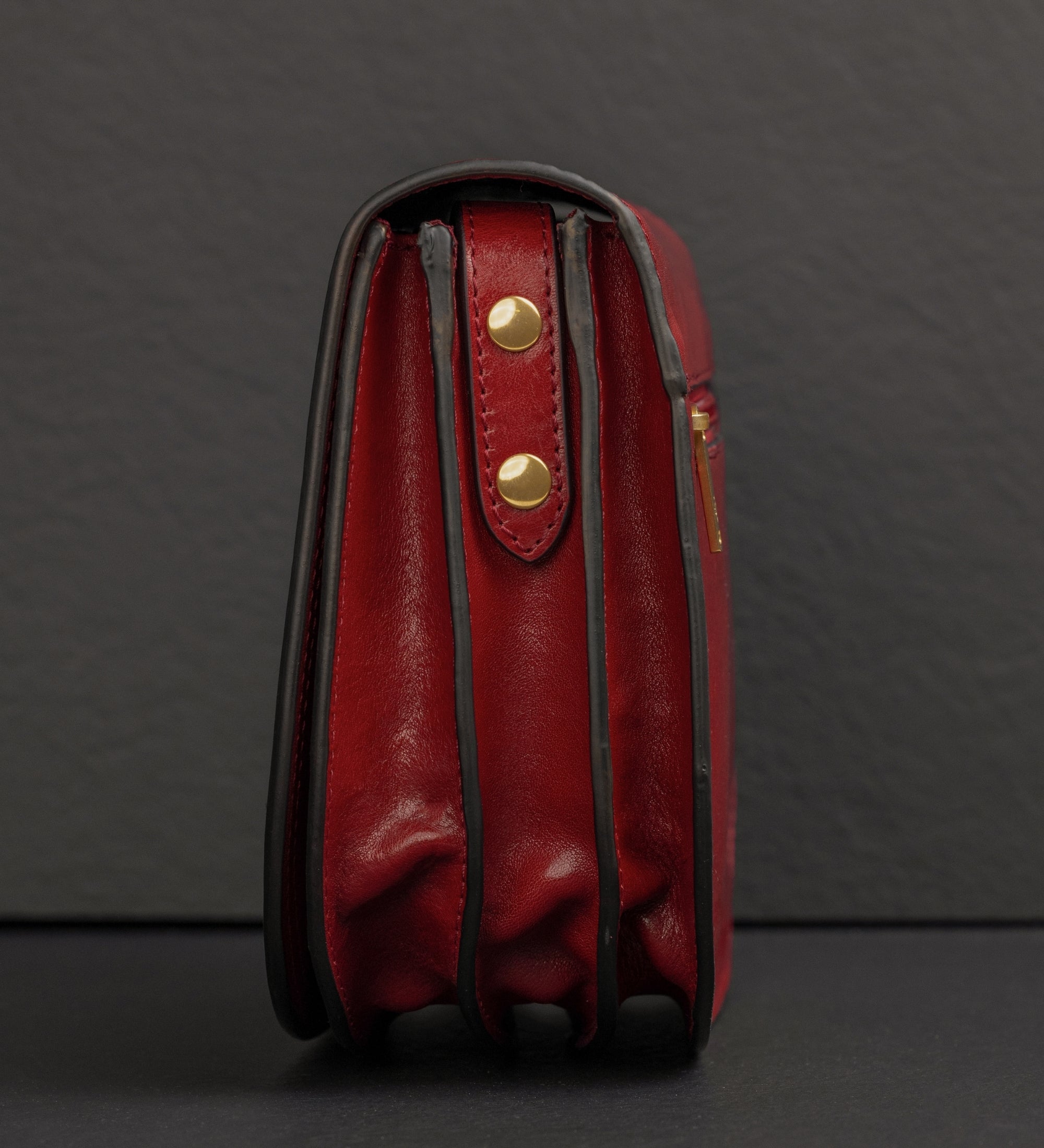 Saddle bag i läder crossbodyväska i läder för dam – Moonfleet