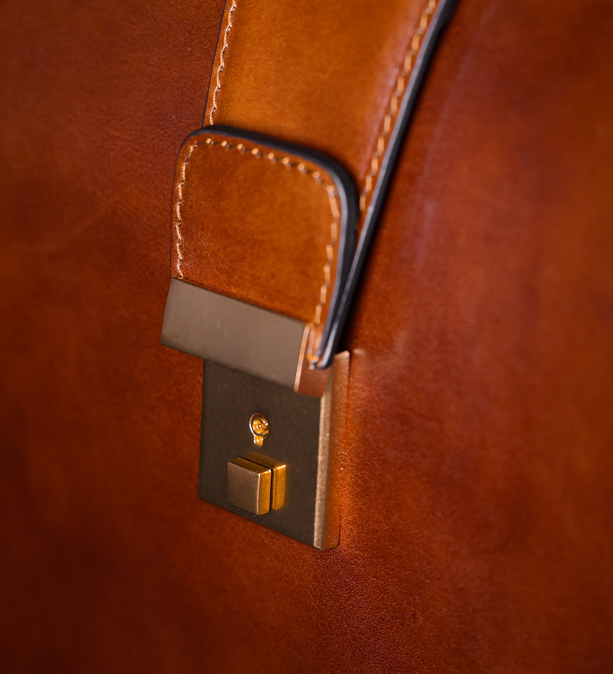 Stor portfölj i läder – The Firm