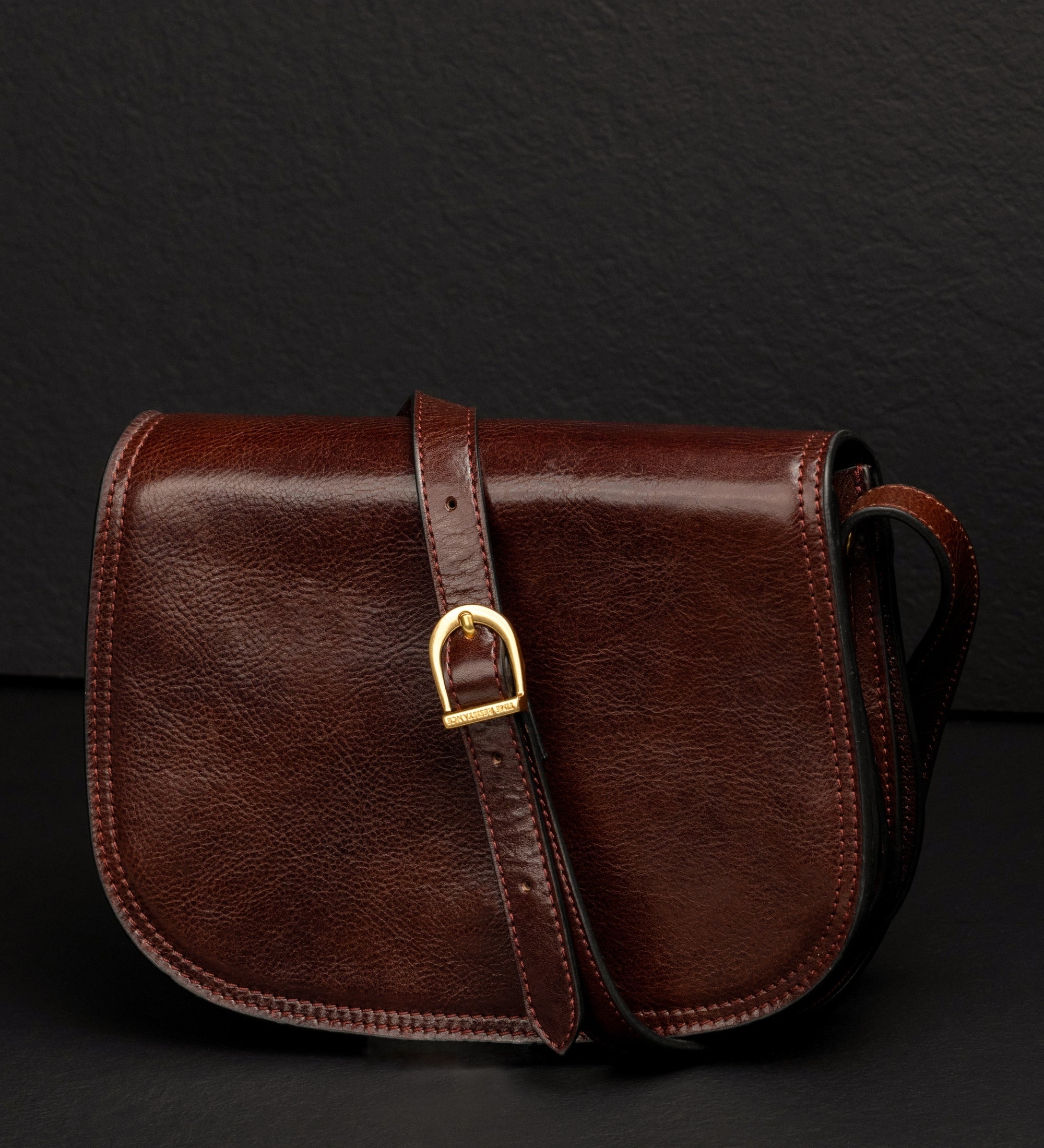 Saddle bag i läder crossbodyväska i läder för dam – Moonfleet