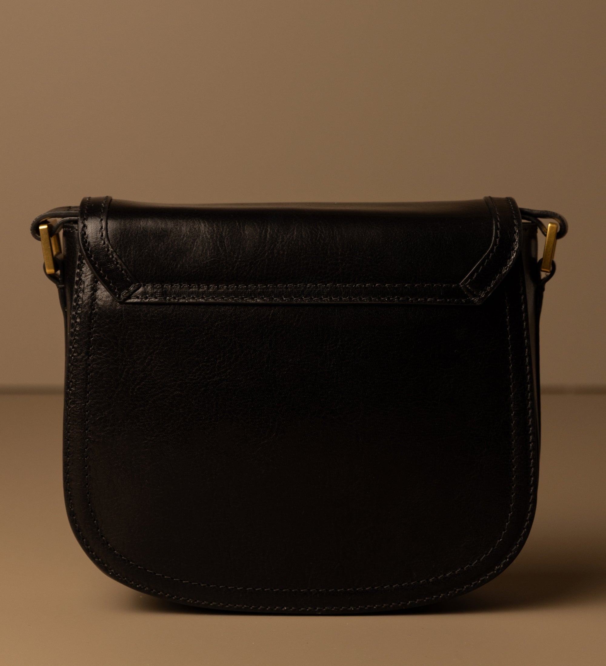 Saddle bag i läder för dam - Secrets