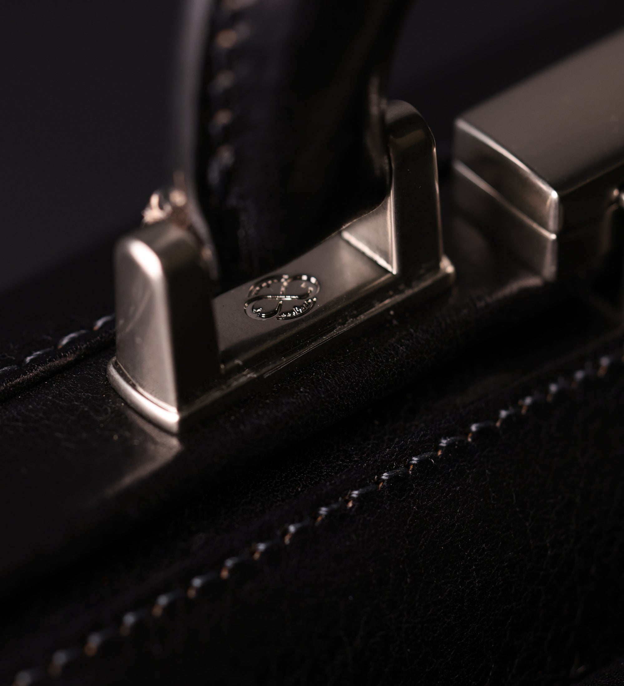 Stor doktorsväska av italienskt läder – The Master and Margarita