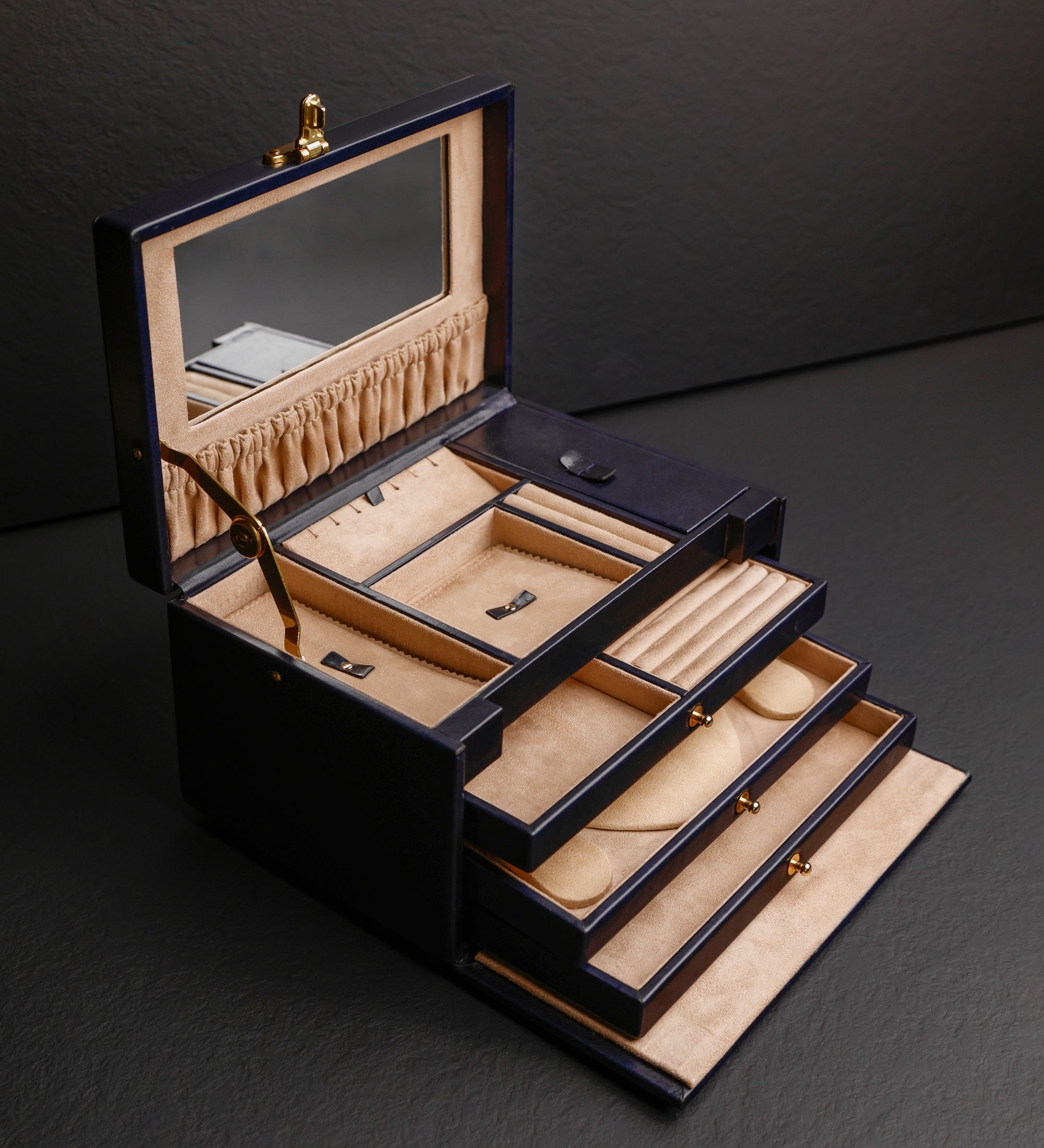 Stort smyckeskrin i läder för dam – The Portrait of a Lady