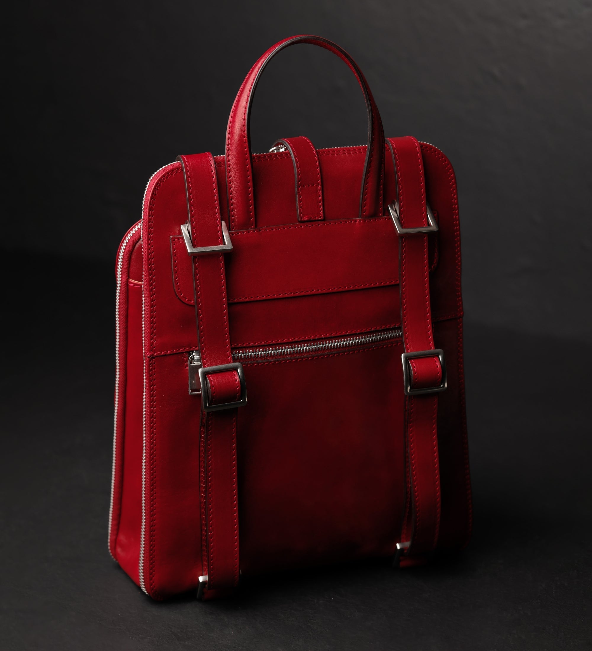 Omvandlingsbar ryggsäck i läder axelväska i läder för dam – Clarissa