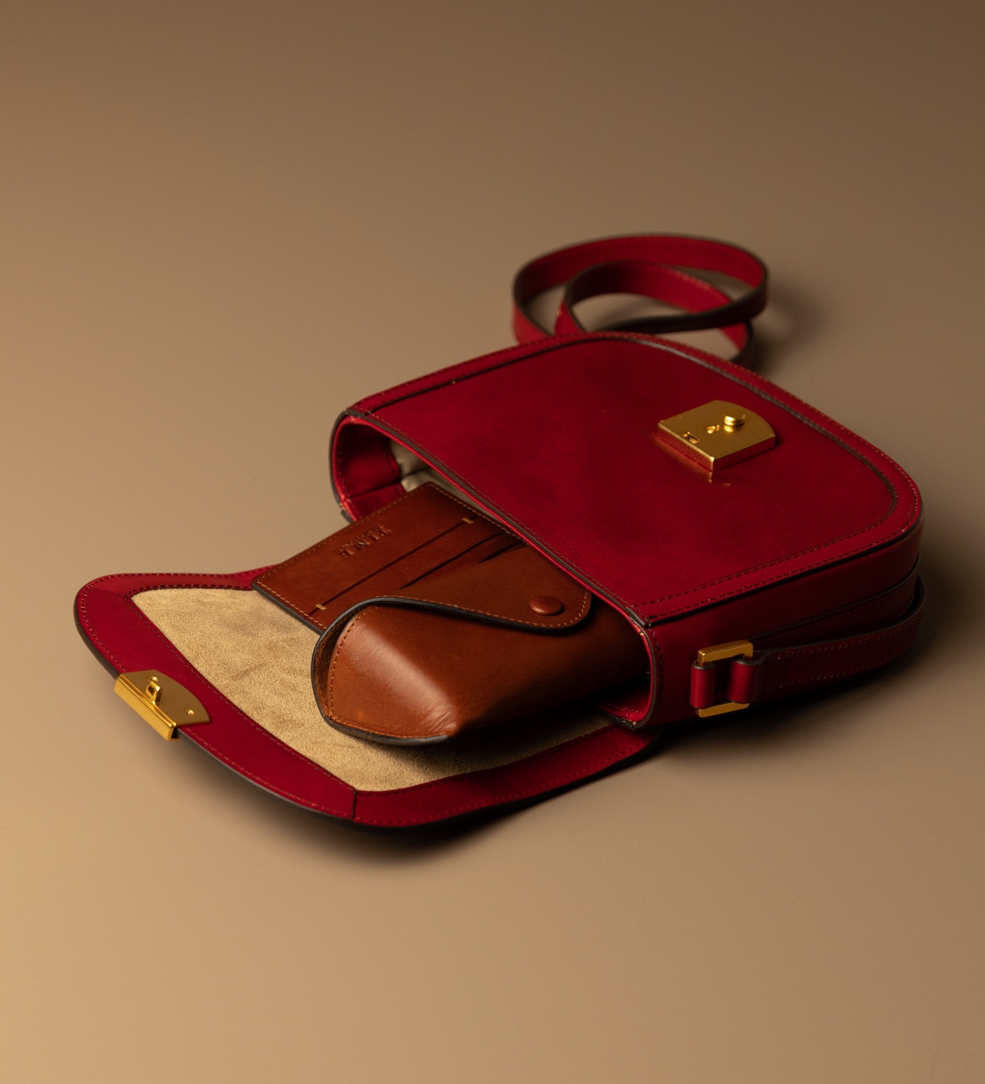 Saddle bag i läder för dam - Secrets