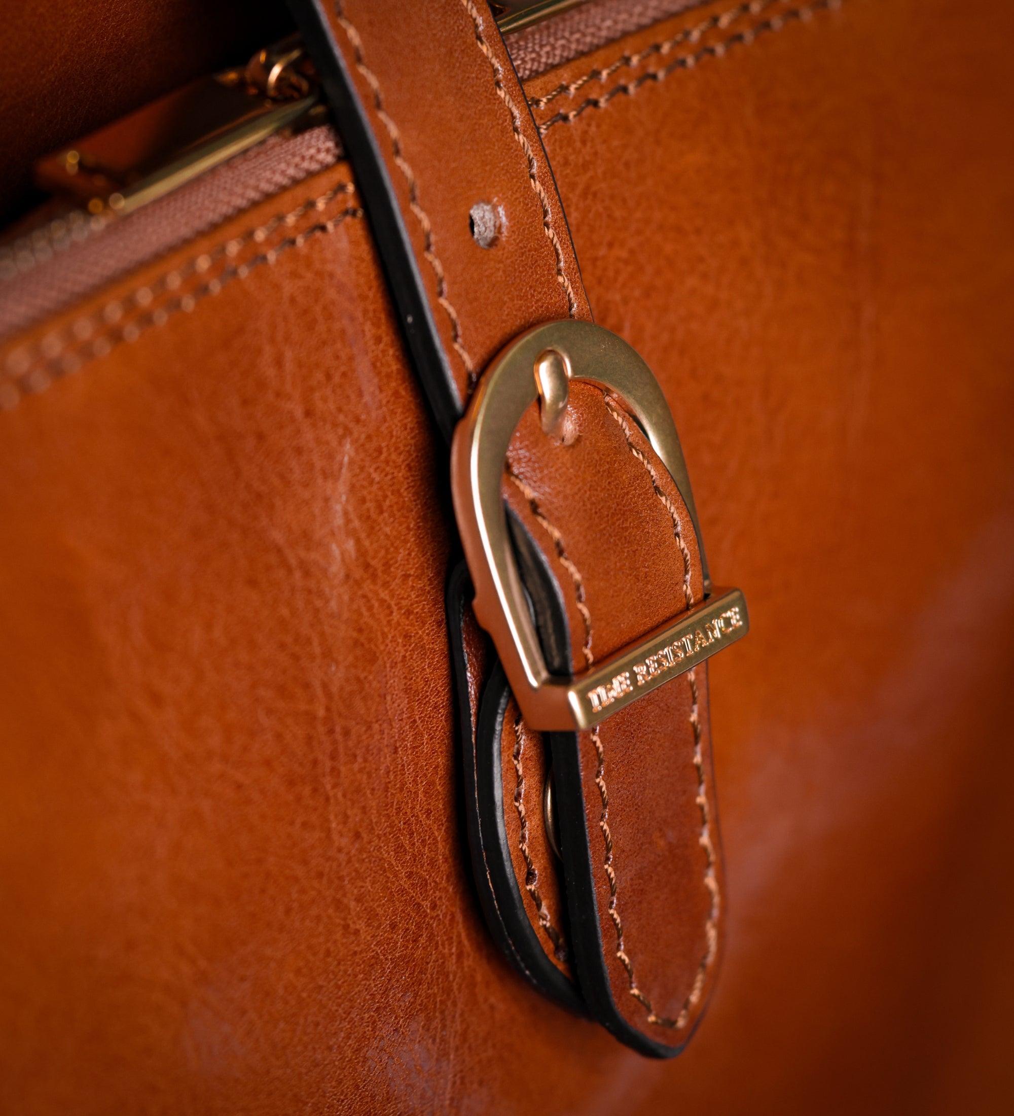 Omvandlingsbar ryggsäck i läder axelväska i läder för dam – Clarissa