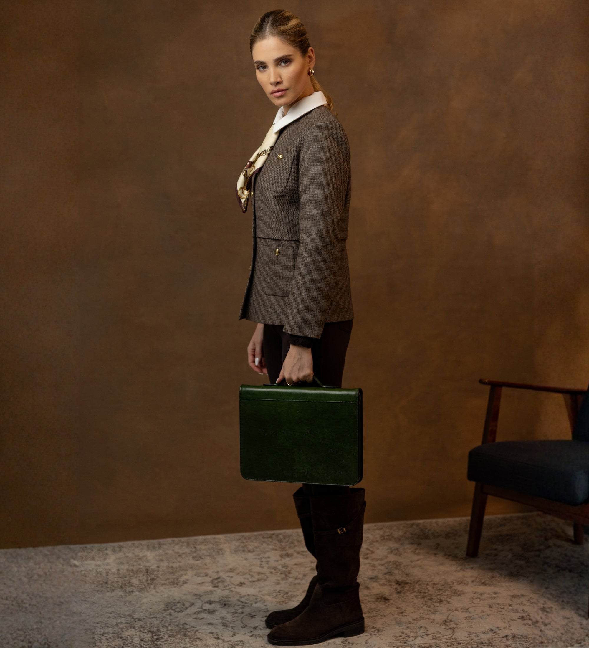 Dokumentmapp med ringmekanism i läder för dam – Joy in the Morning