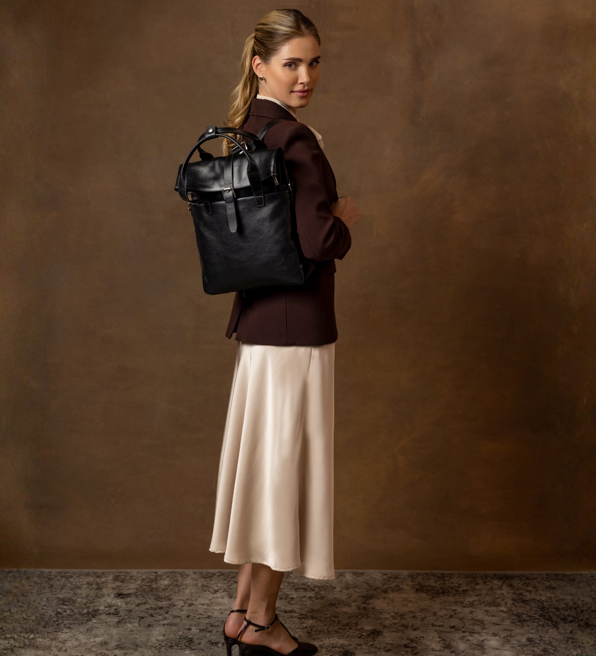 Omvandlingsbar ryggsäck i läder axelväska i läder för dam – The Awakening