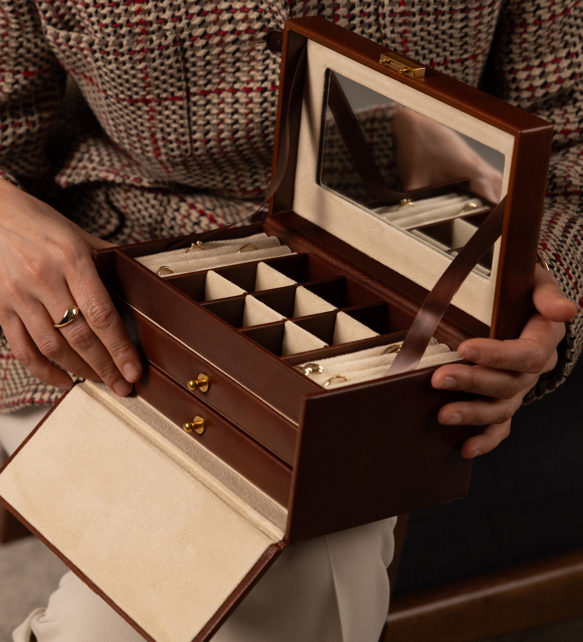 Smyckeskrin i läder för dam – Beloved