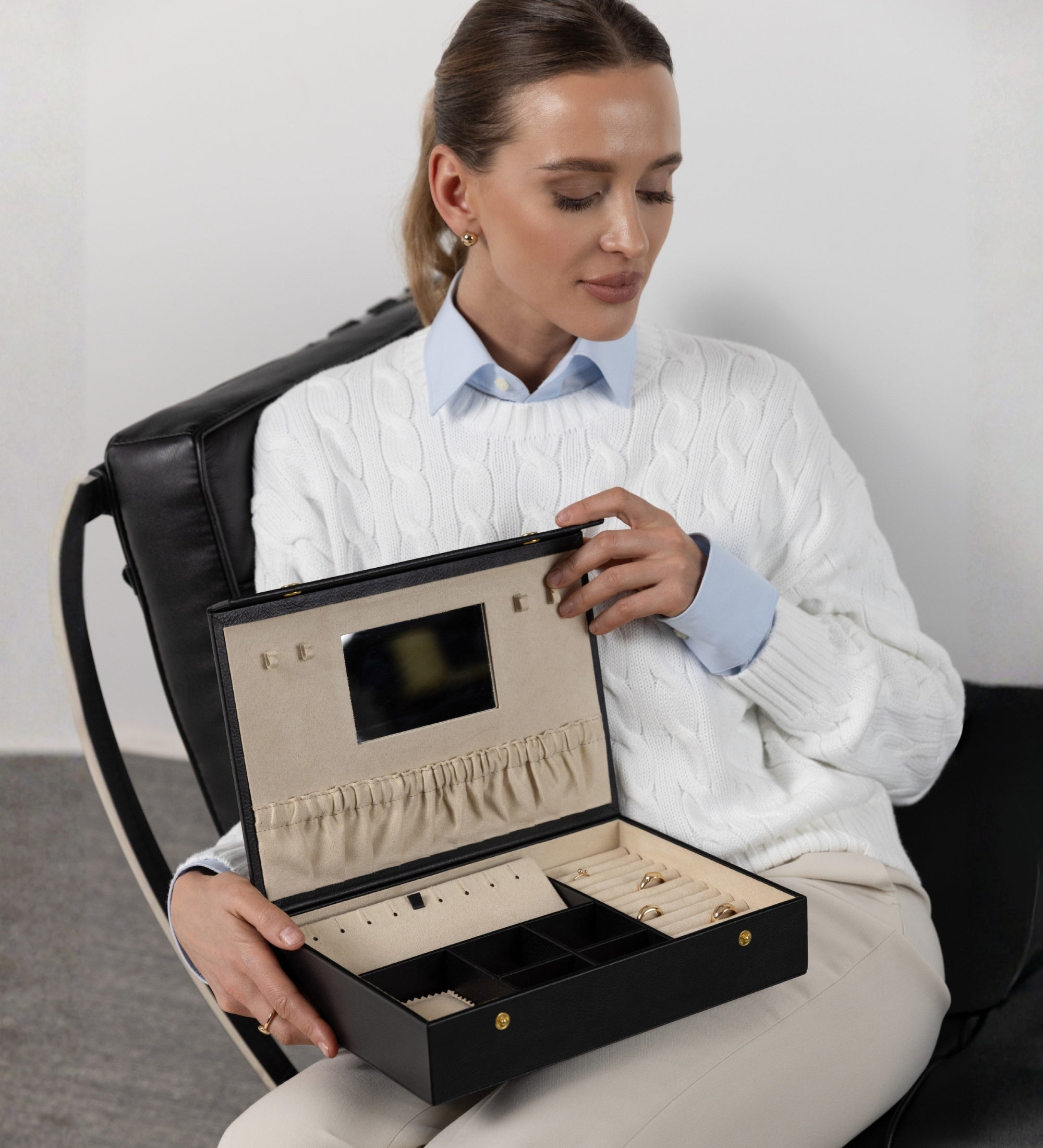 Smyckeskrin box för accessoarer i läder för dam – the Line of Beauty