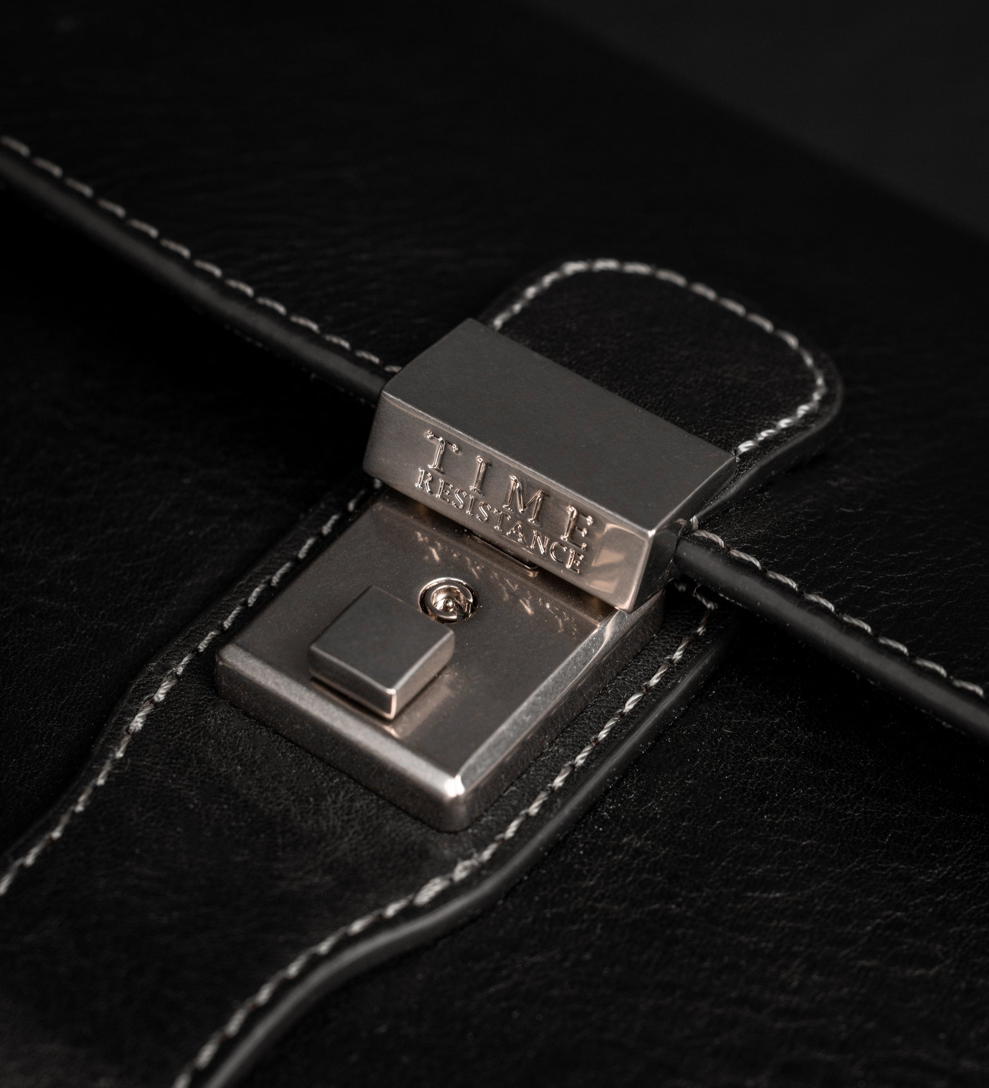 Clutchväska i läder– The Maltese Falcon