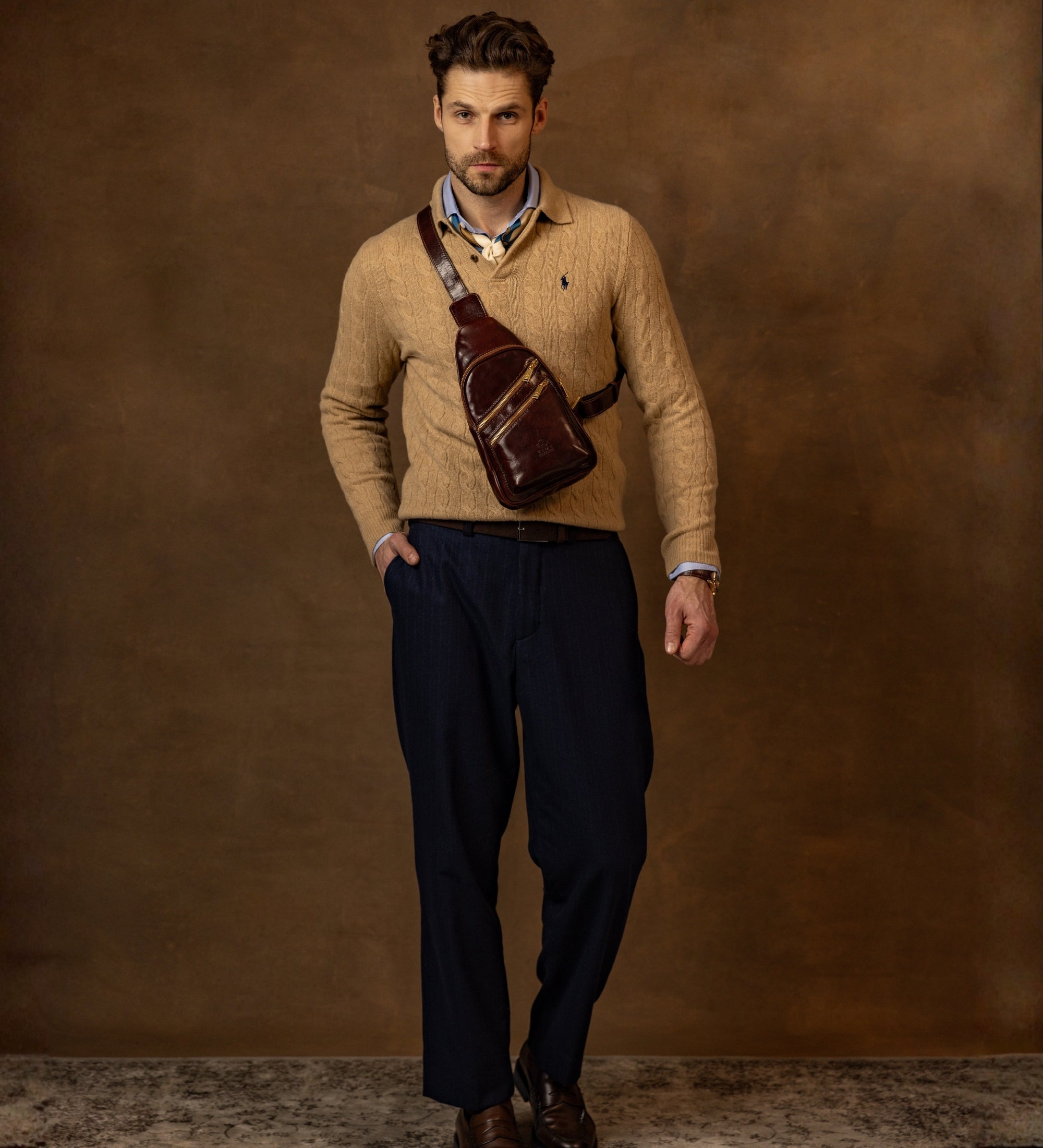 Slingväska i läder – Catch-22