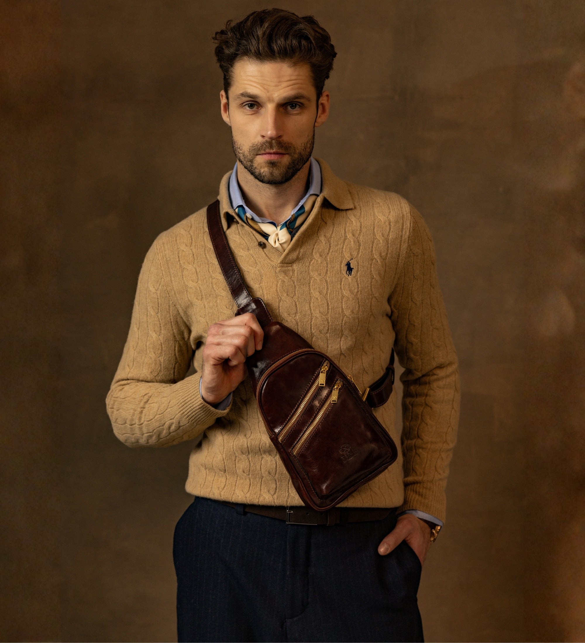 Slingväska i läder – Catch-22