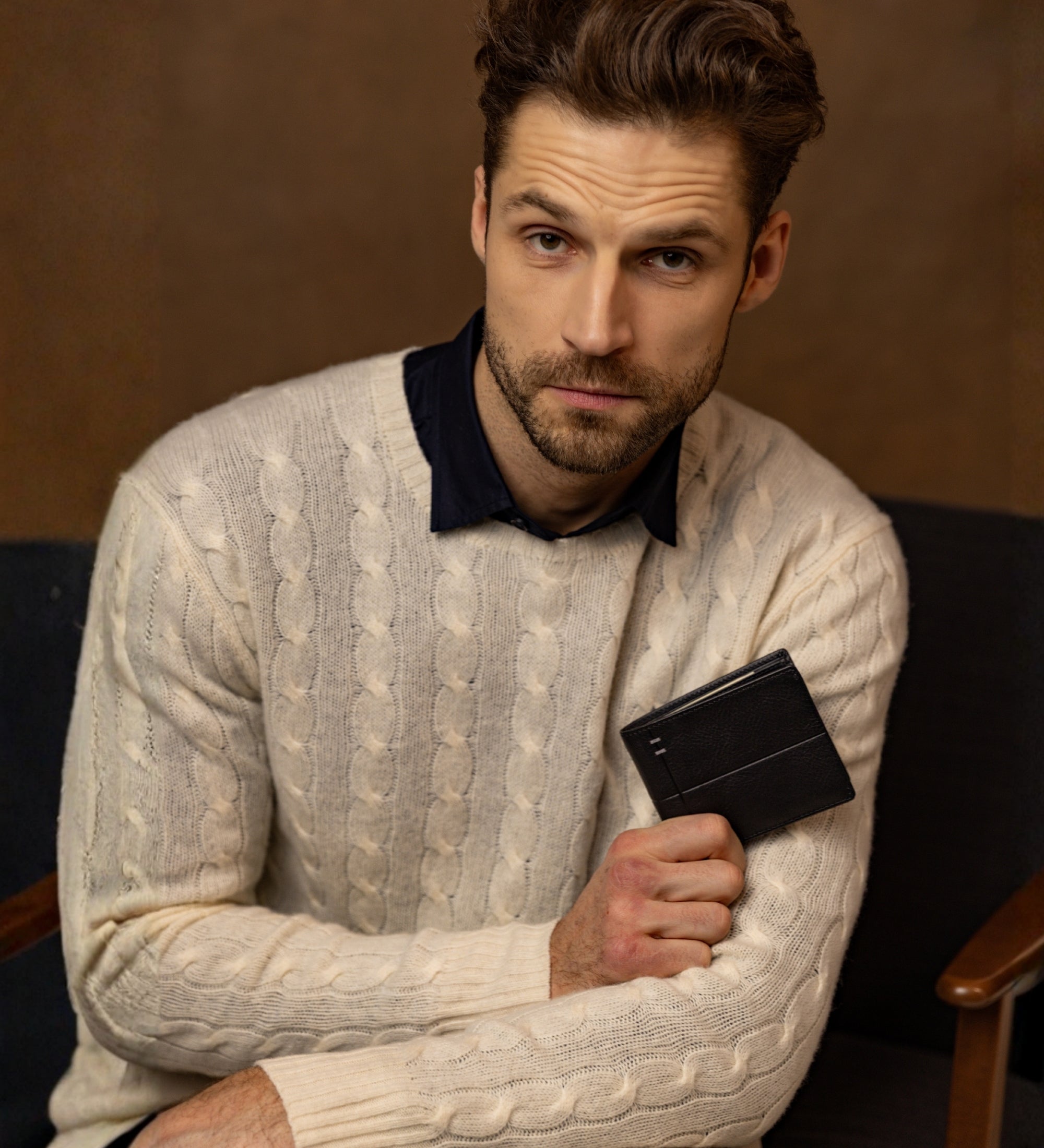 Dubbelvikt plånbok i läder – Poetic Justice