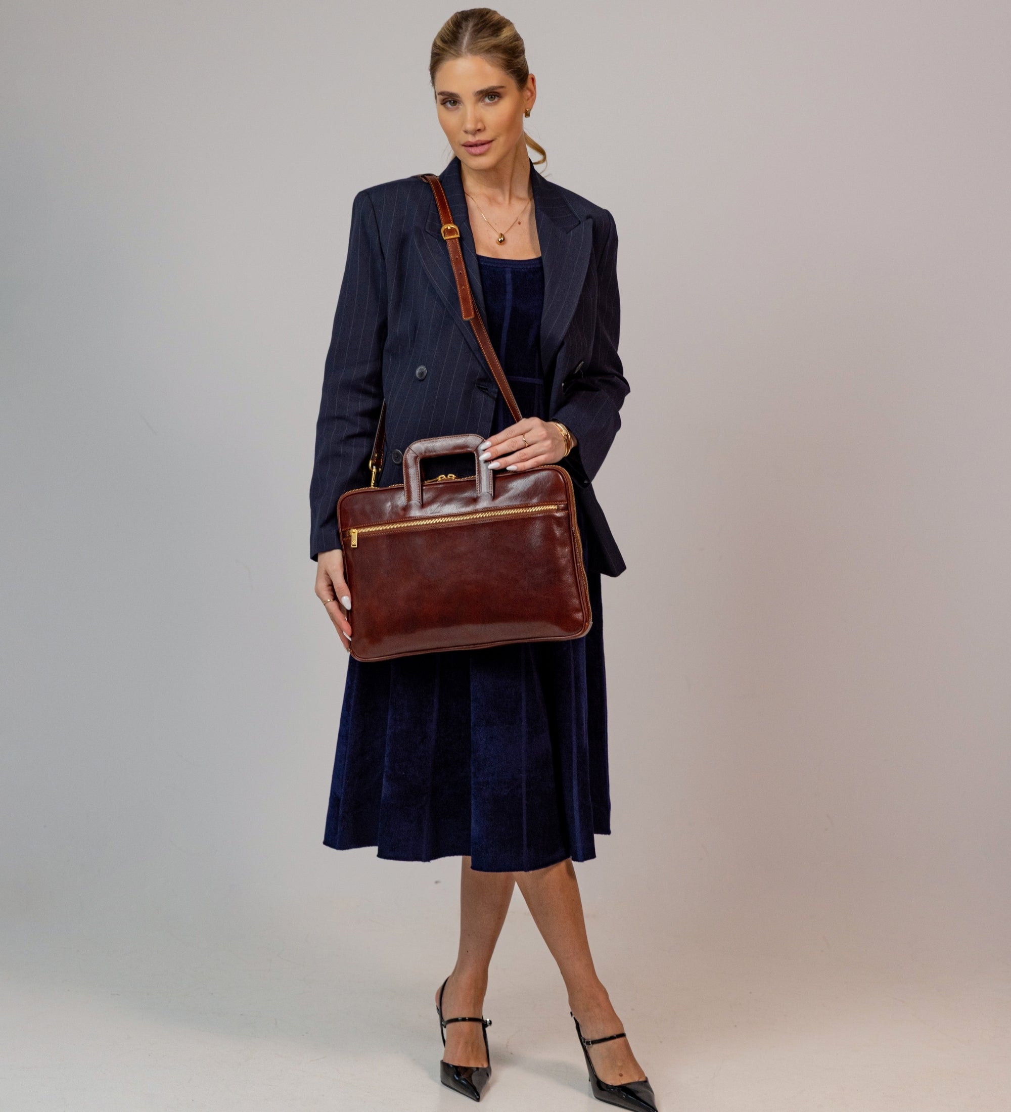 Portfölj i läder laptopväska i läder för dam – Brave New World