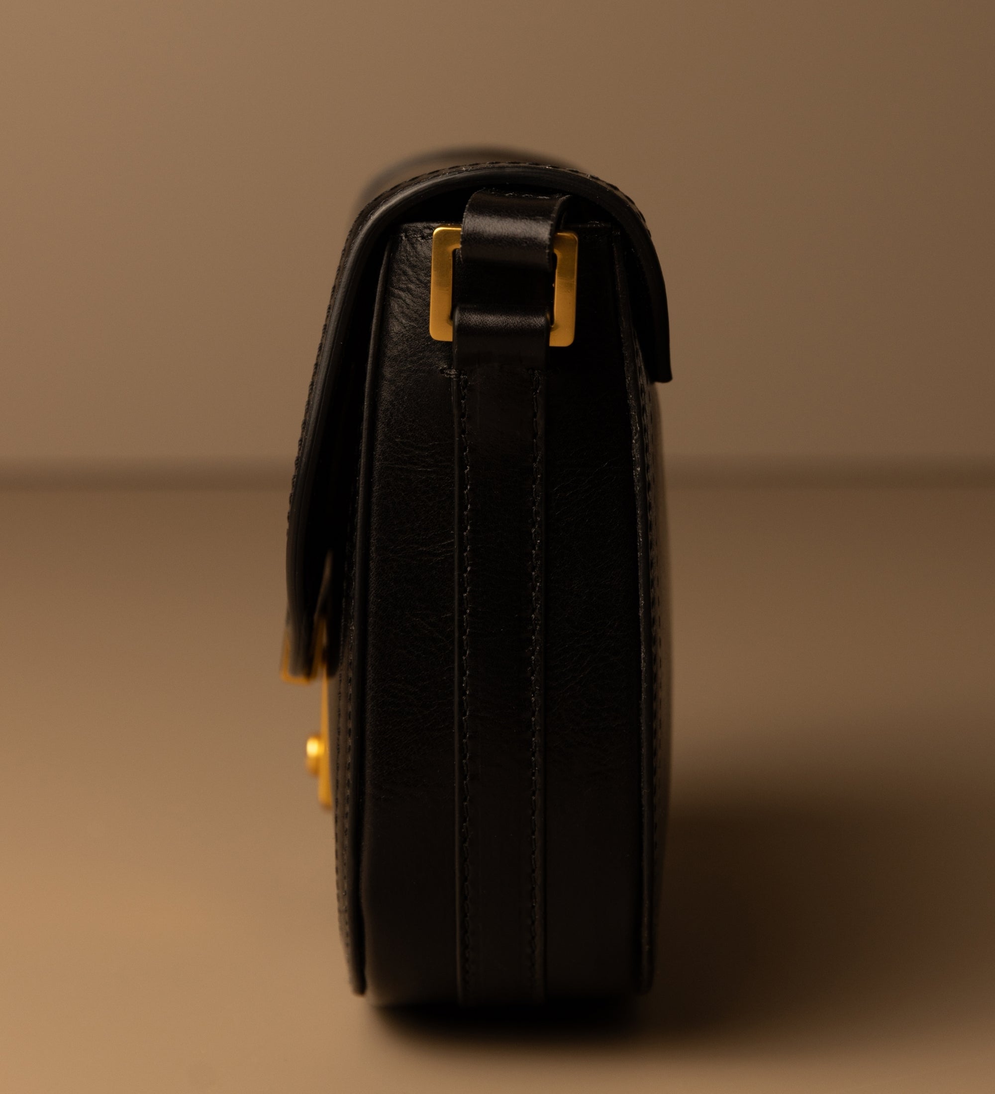Saddle bag i läder för dam - Secrets