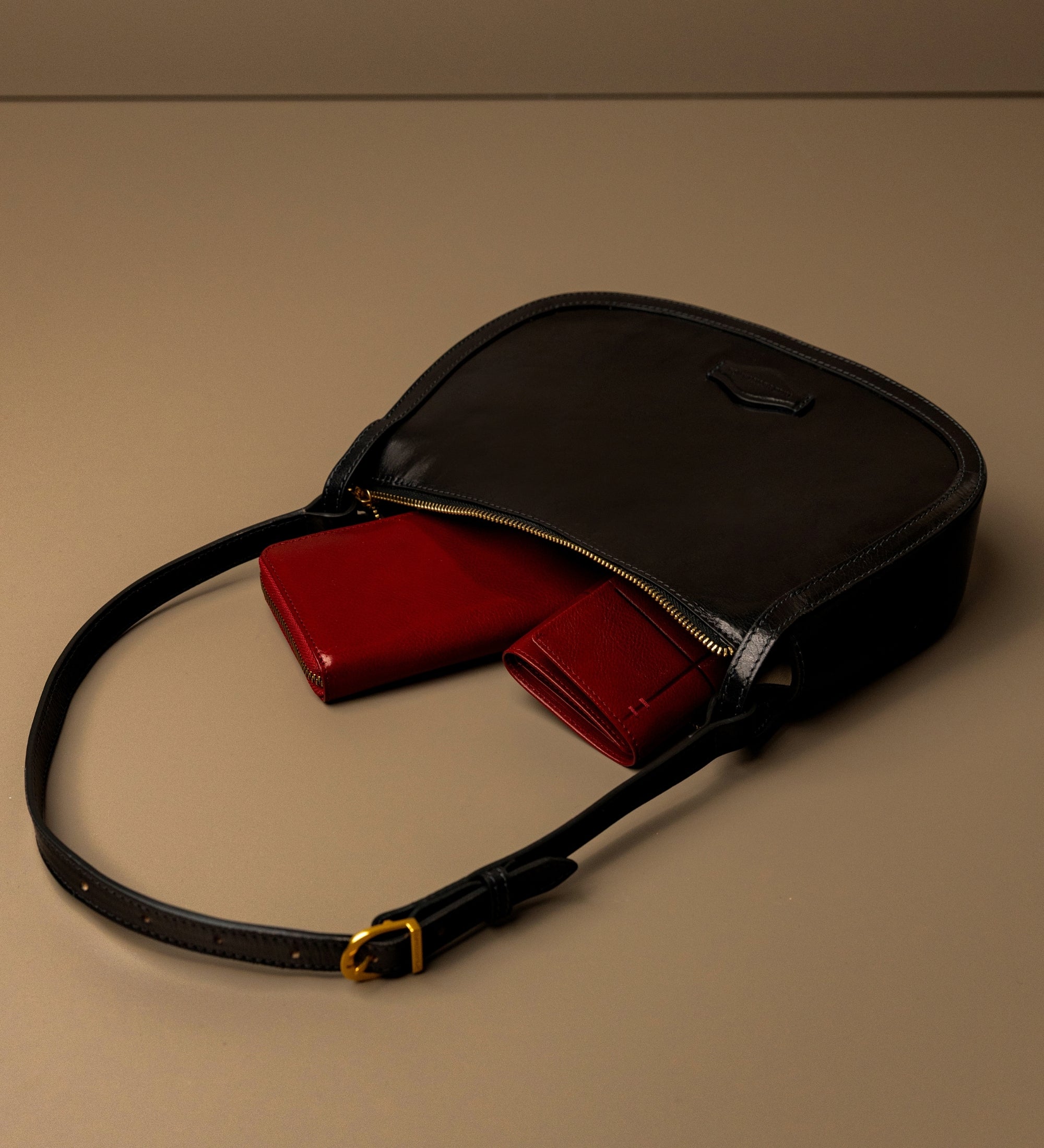 Hoboväska i läder för dam - La Noia