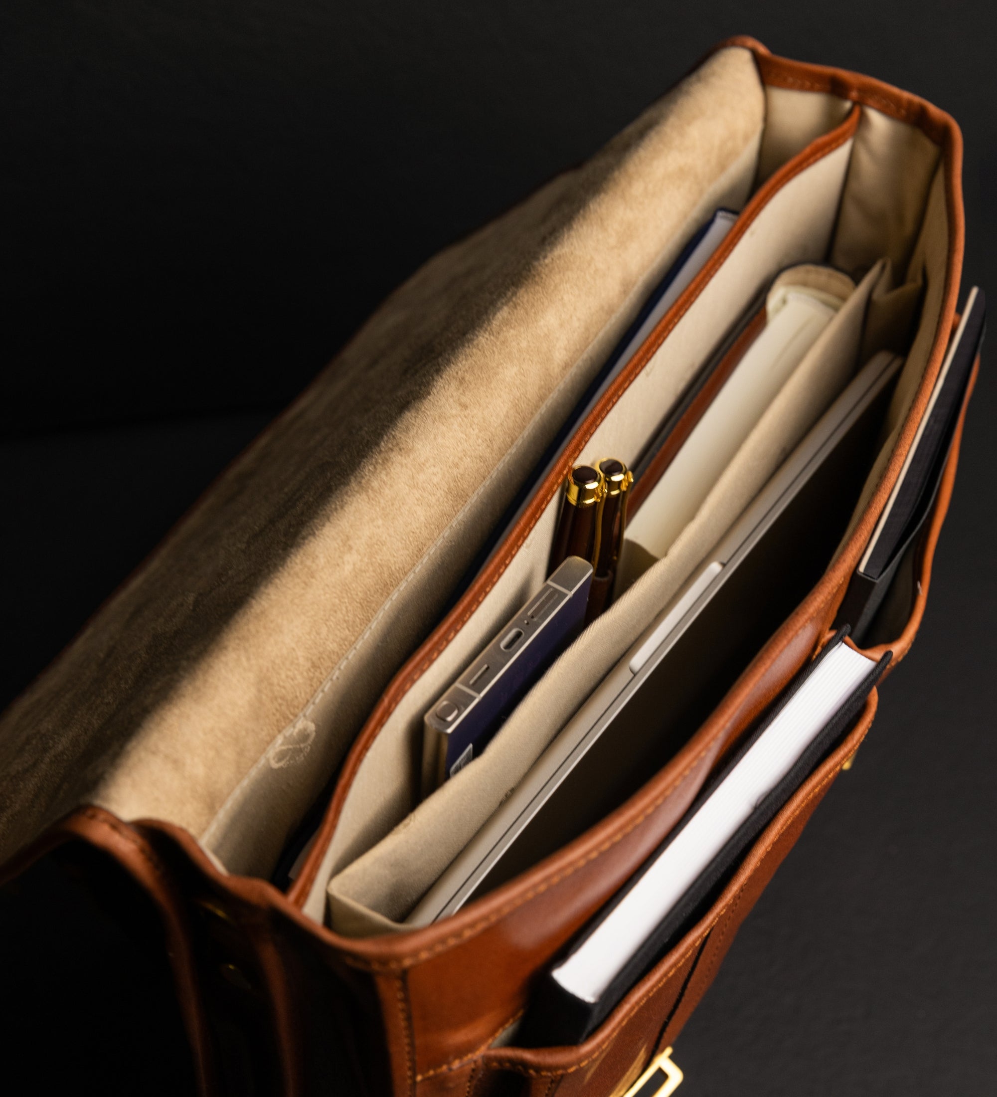 Portfölj i läder läderväska i satchel-stil – The Time Machine