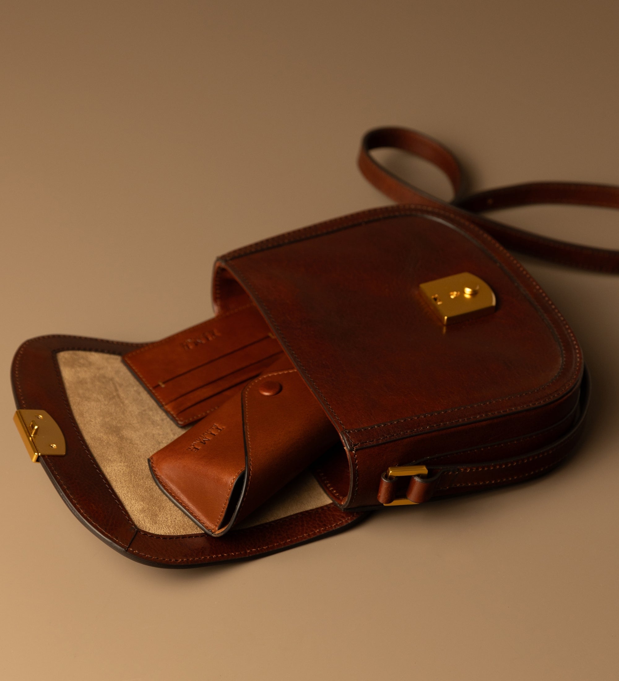 Saddle bag i läder för dam - Secrets