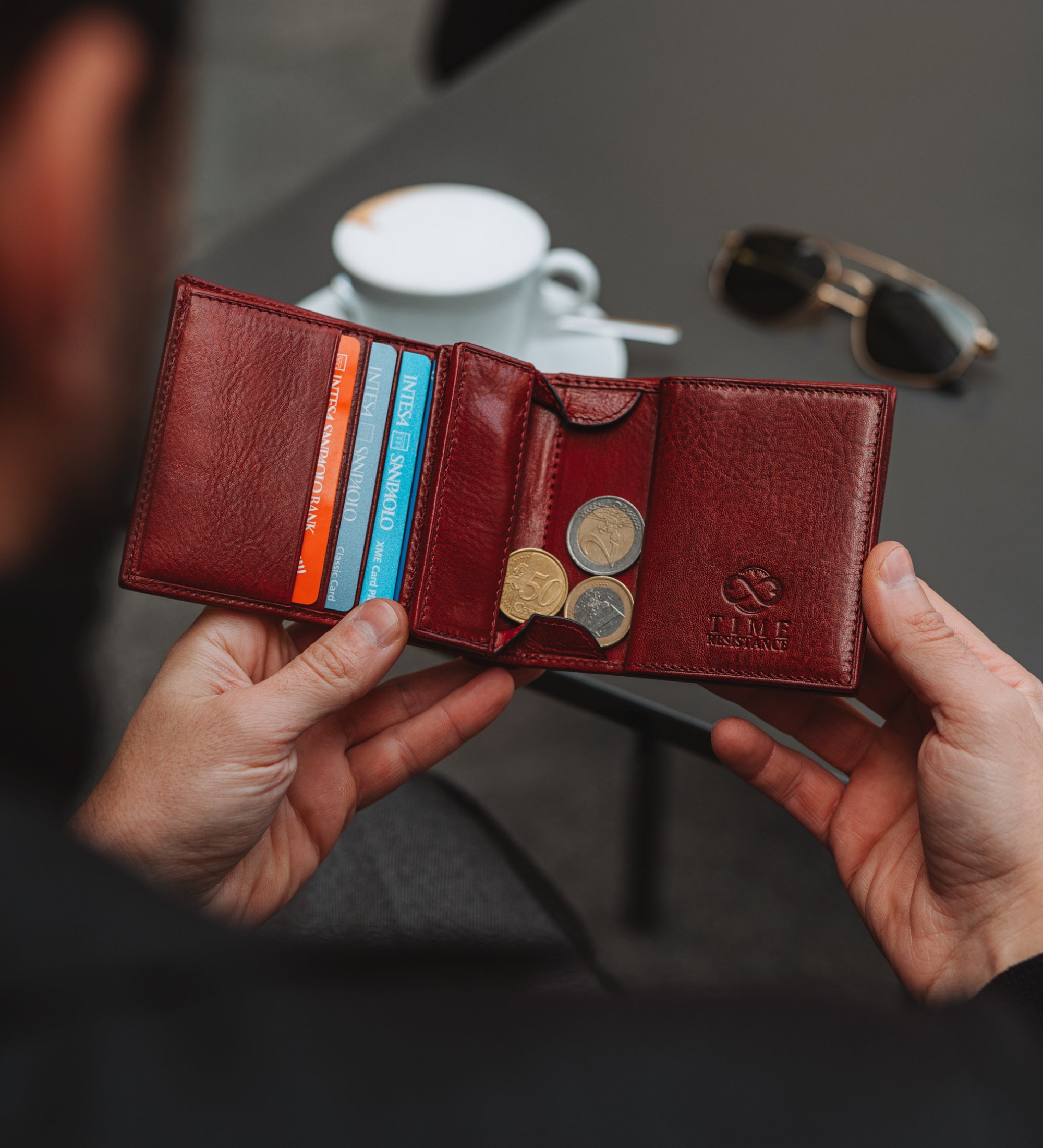 Dubbelvikt plånbok i läder – Daniel