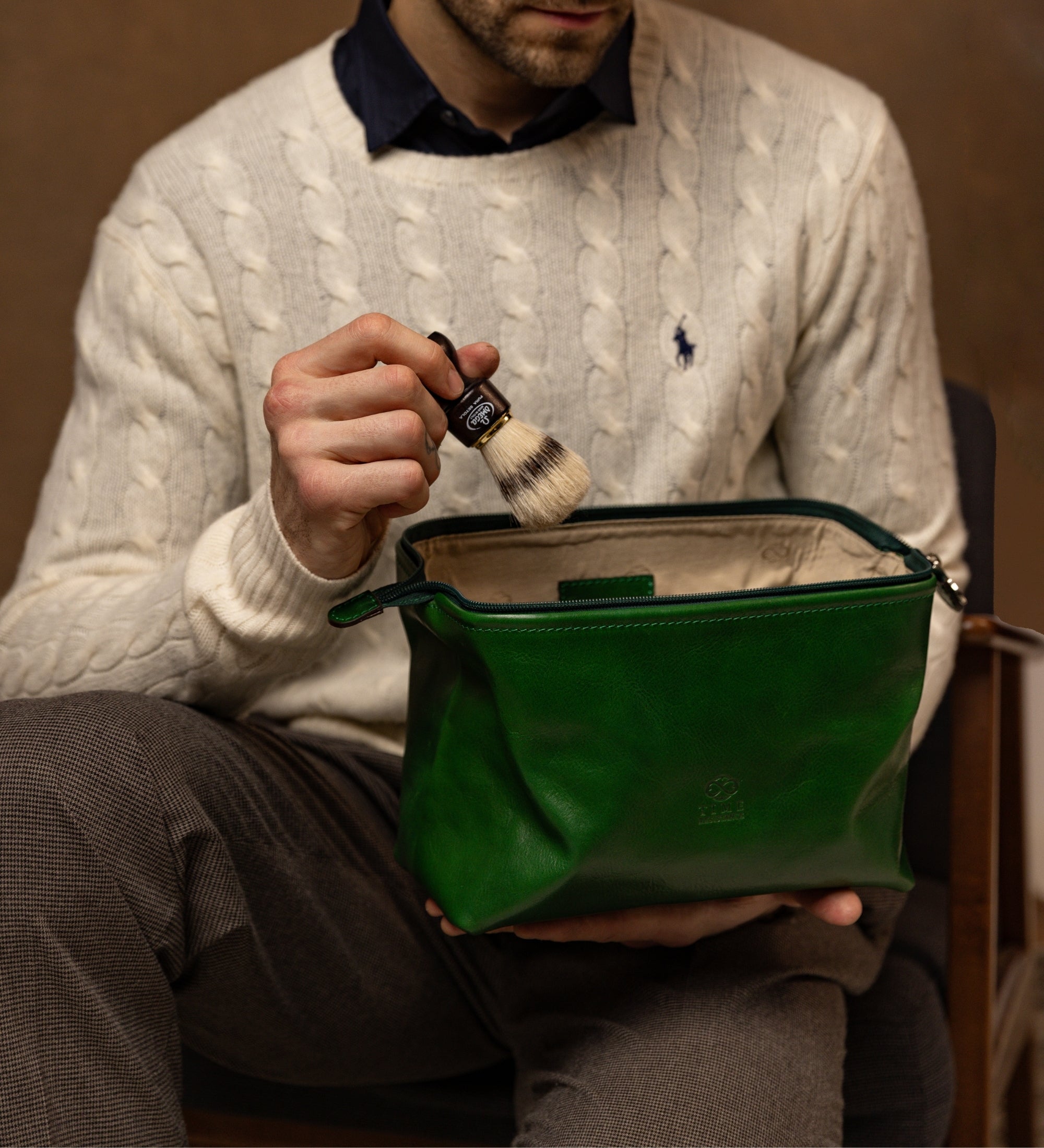 Necessär i läder – Four Past Midnight