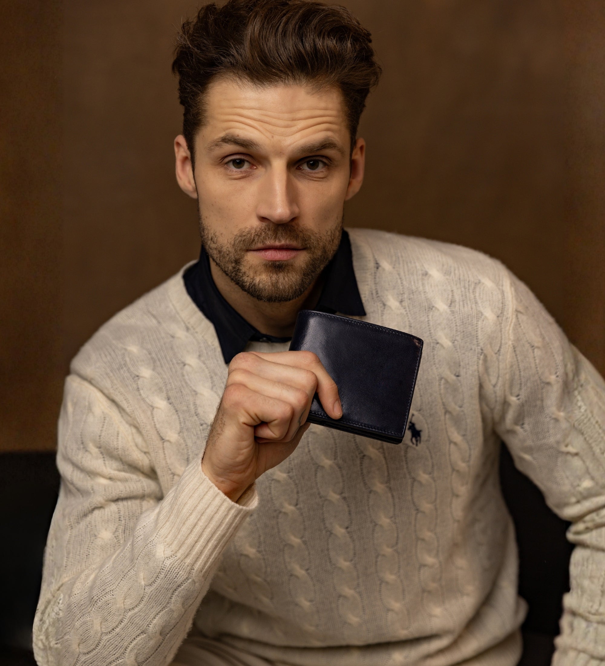 Dubbelvikt plånbok i läder – Daniel