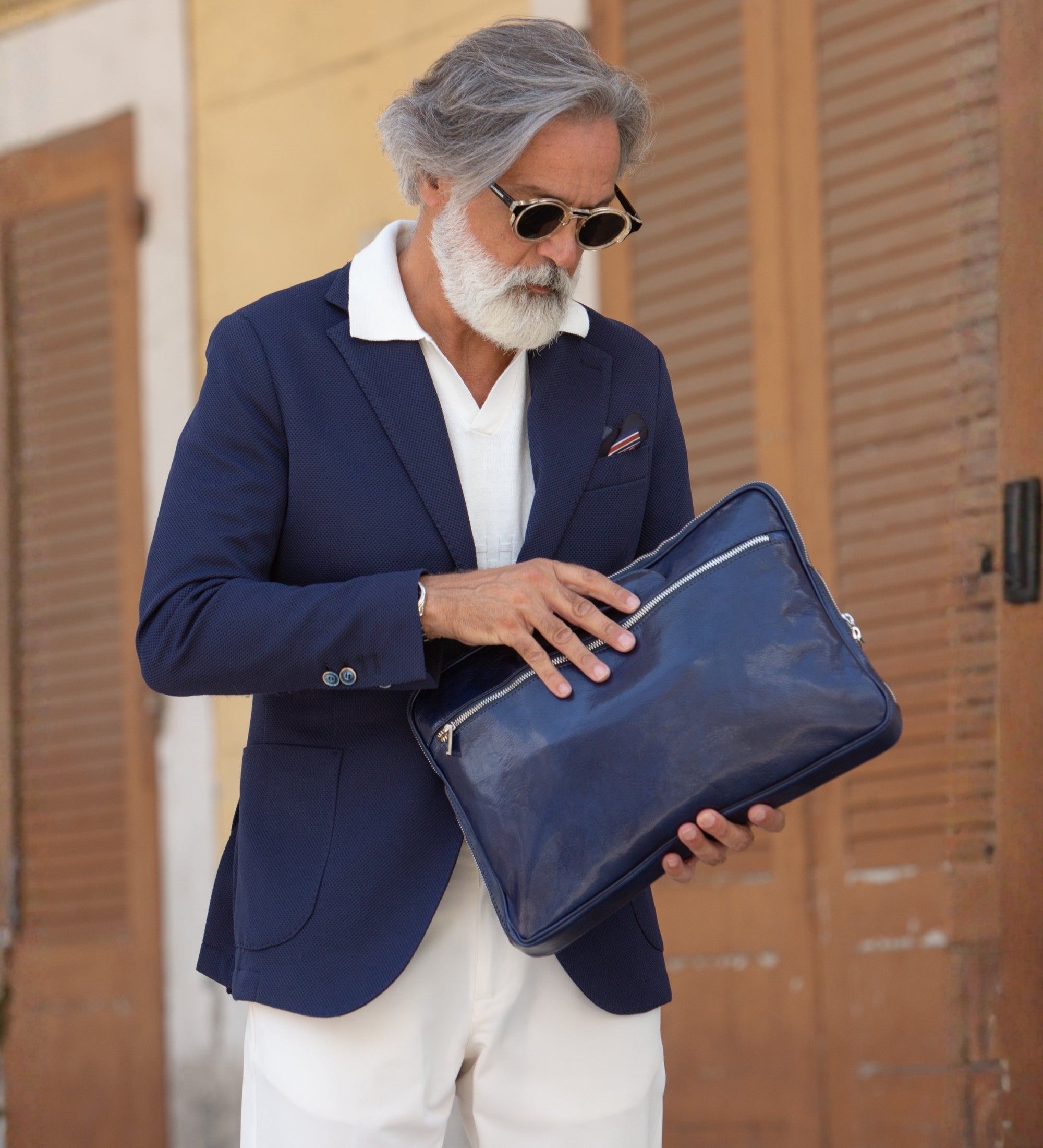 Portfölj i läder laptopväska i läder – Brave New World