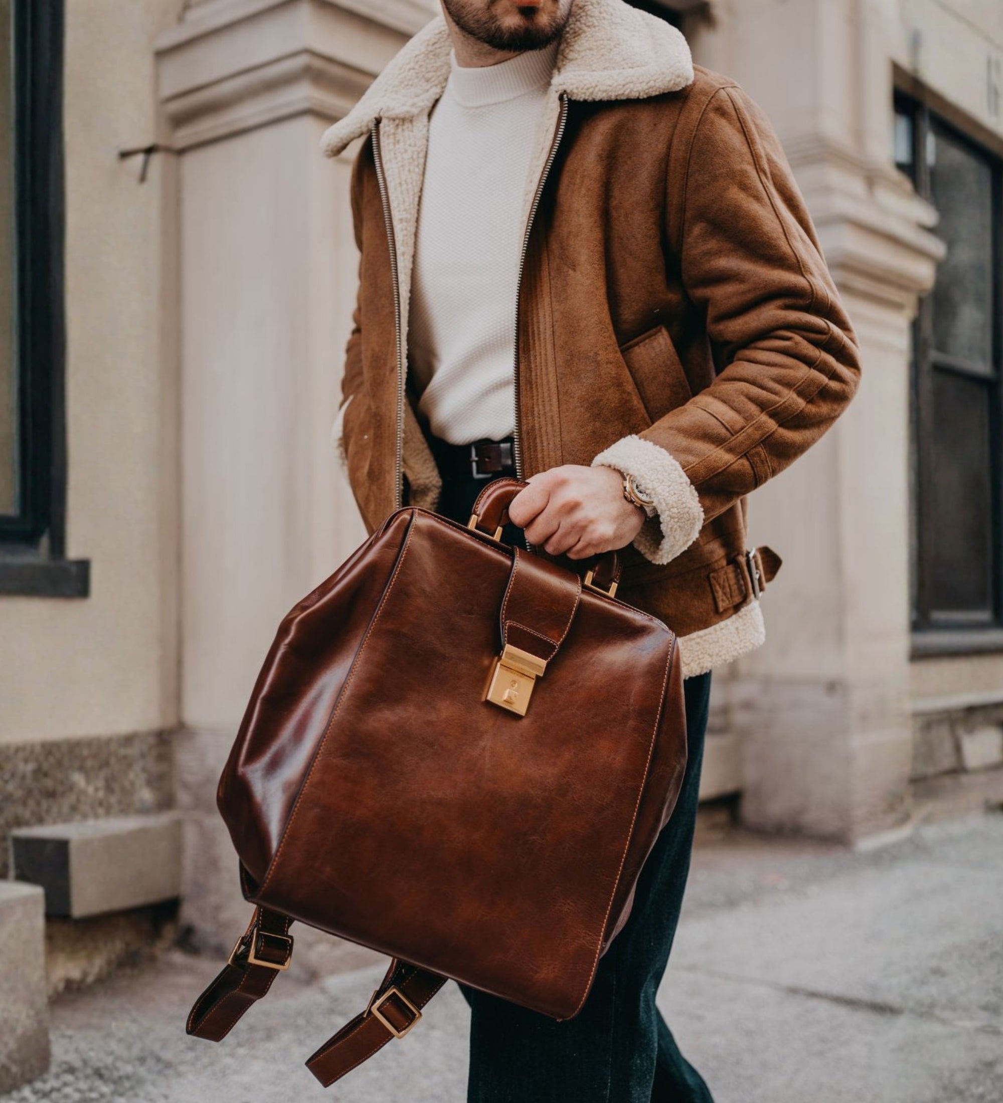 Ryggsäck i läder – A Brief Story of Time