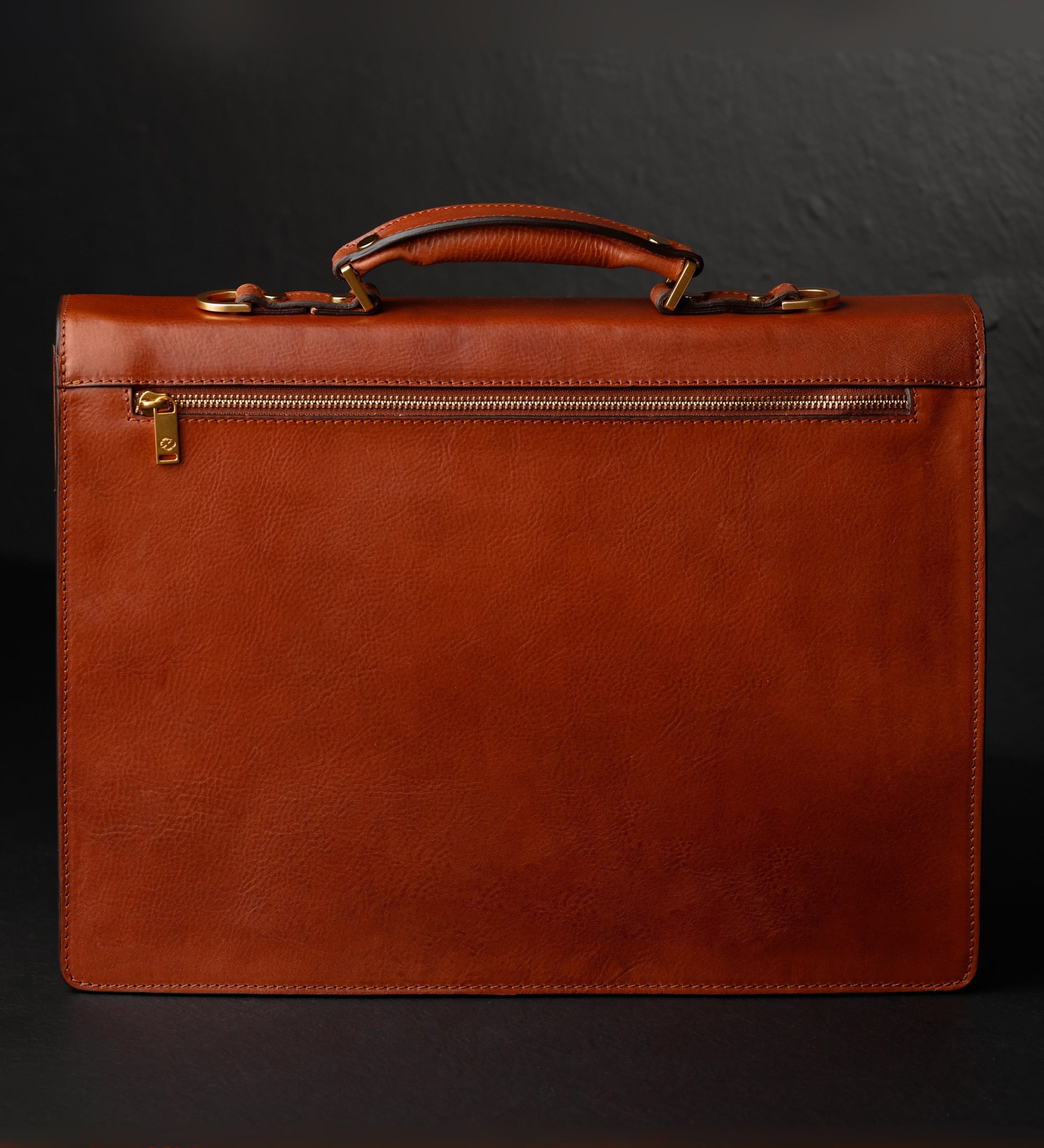 Portfölj i läder i klassisk design – The Magus