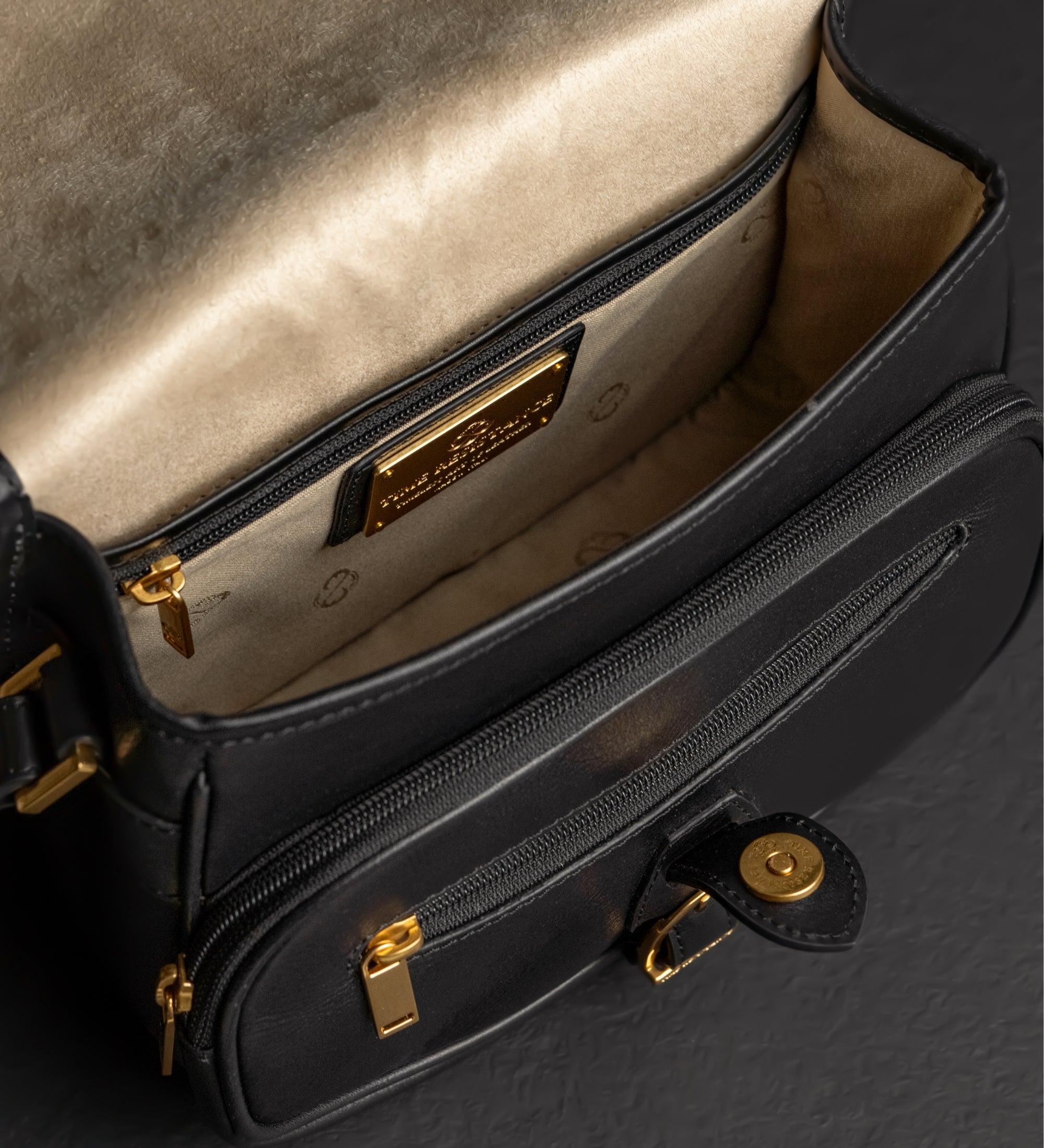 Saddle bag i läder för dam - Women In Love
