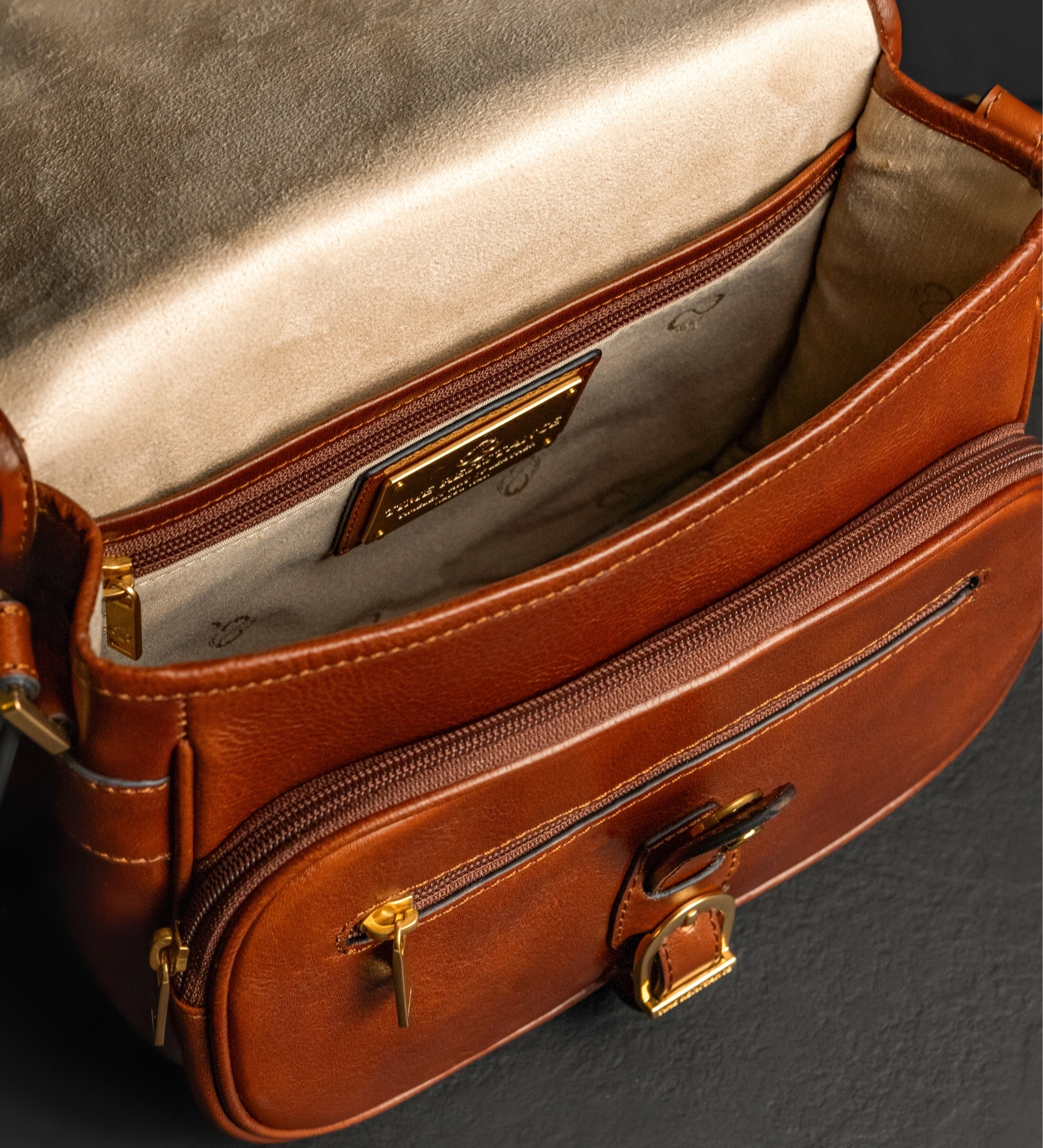 Saddle bag i läder för dam - Women In Love